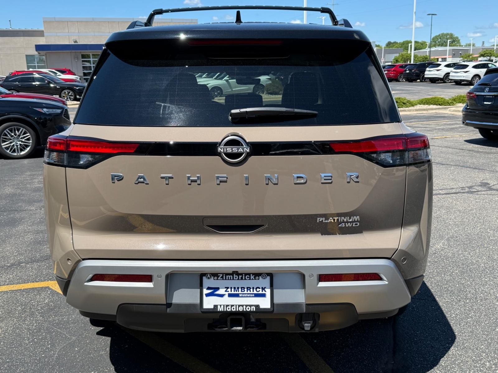 Nissan Pathfinder Vehicle Image 04
