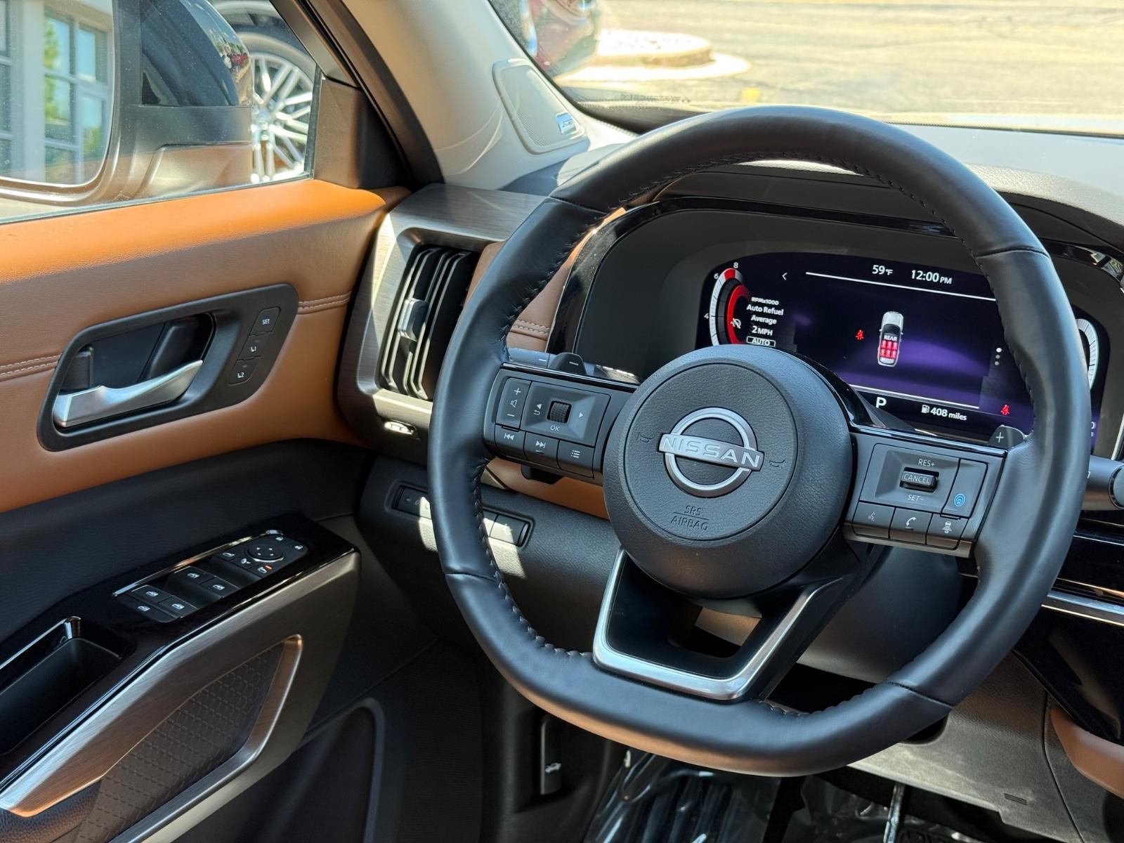 Nissan Pathfinder Vehicle Image 14