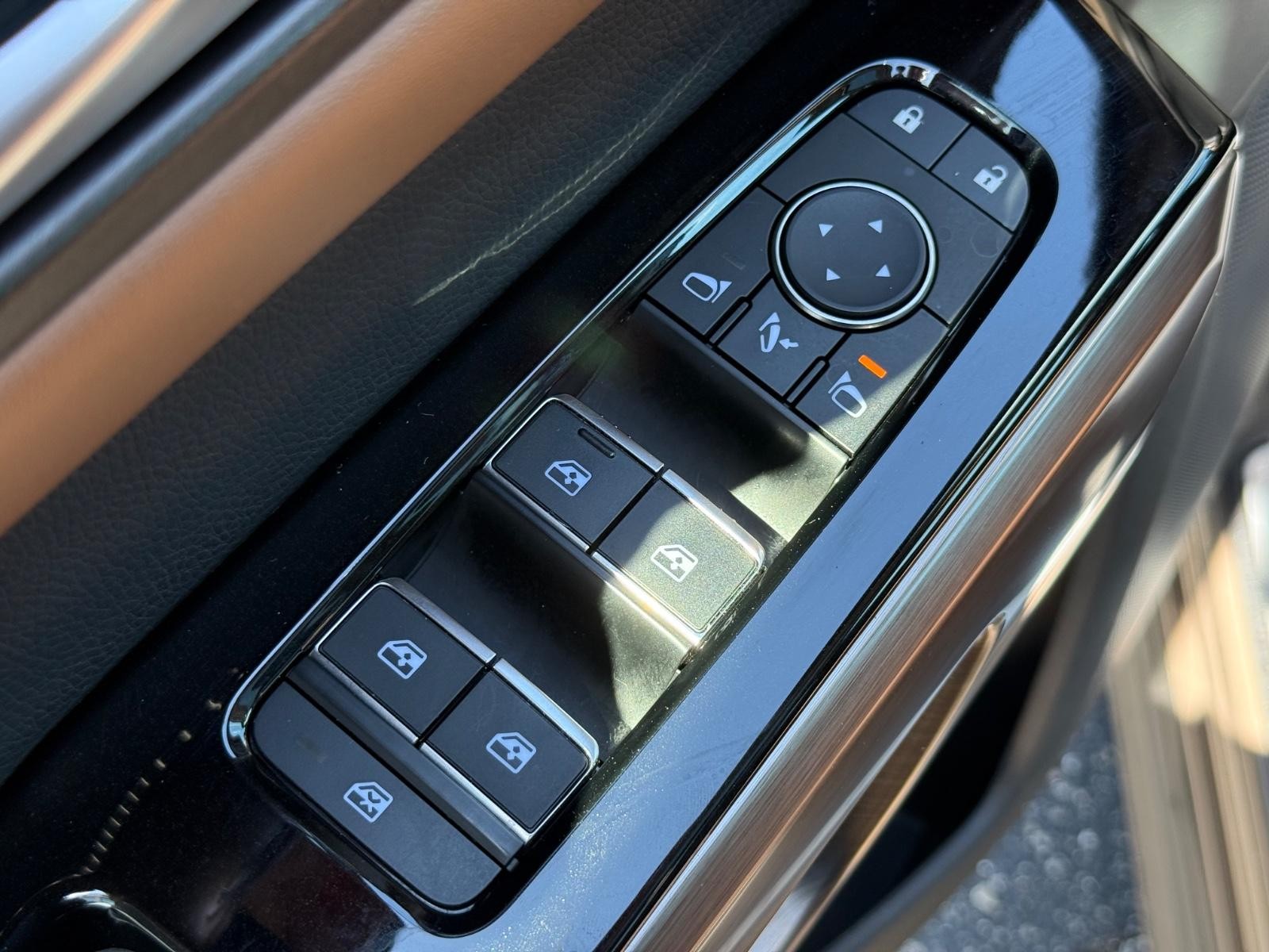 Nissan Pathfinder Vehicle Image 22