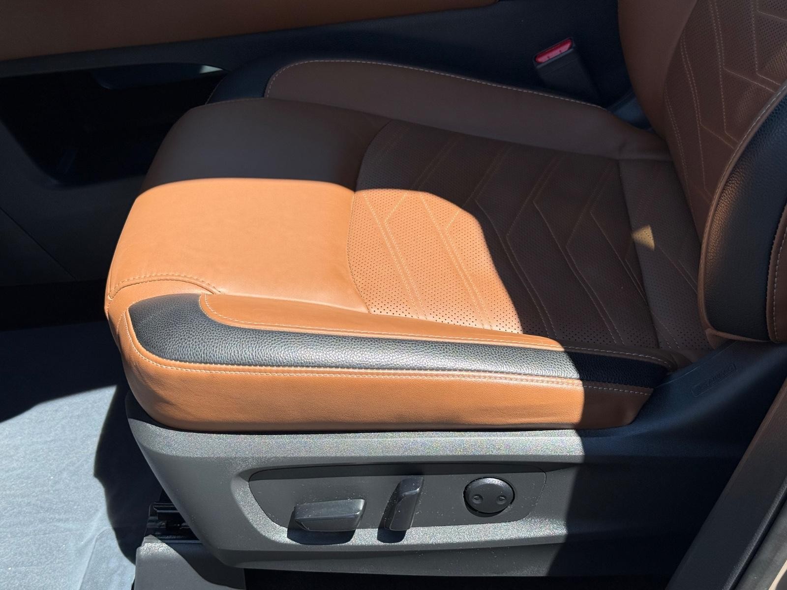 Nissan Pathfinder Vehicle Image 23