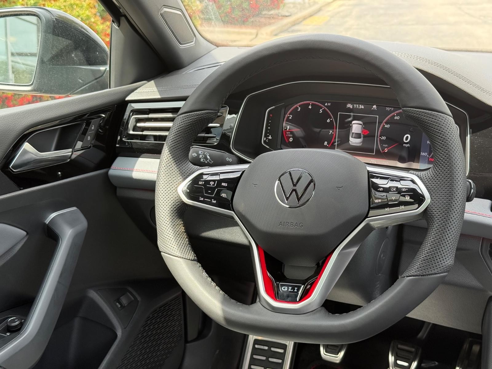 Volkswagen Jetta GLI Vehicle Image 09