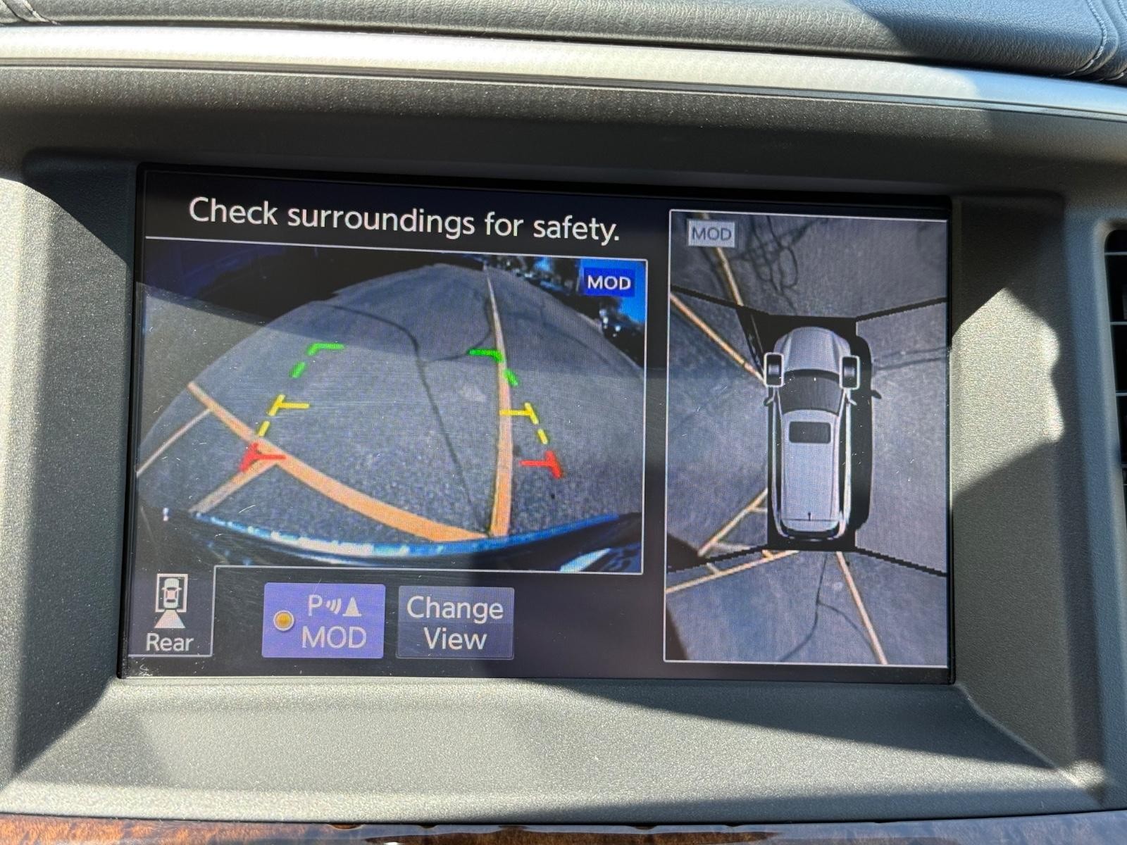 INFINITI QX60 Vehicle Image 21