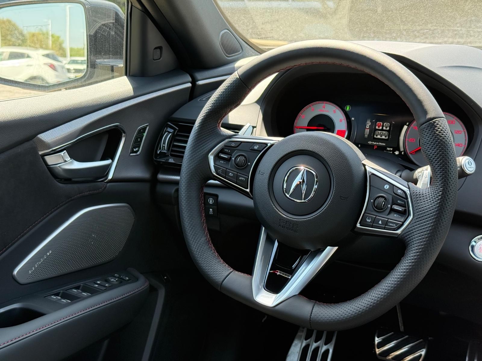 Acura RDX Vehicle Image 08