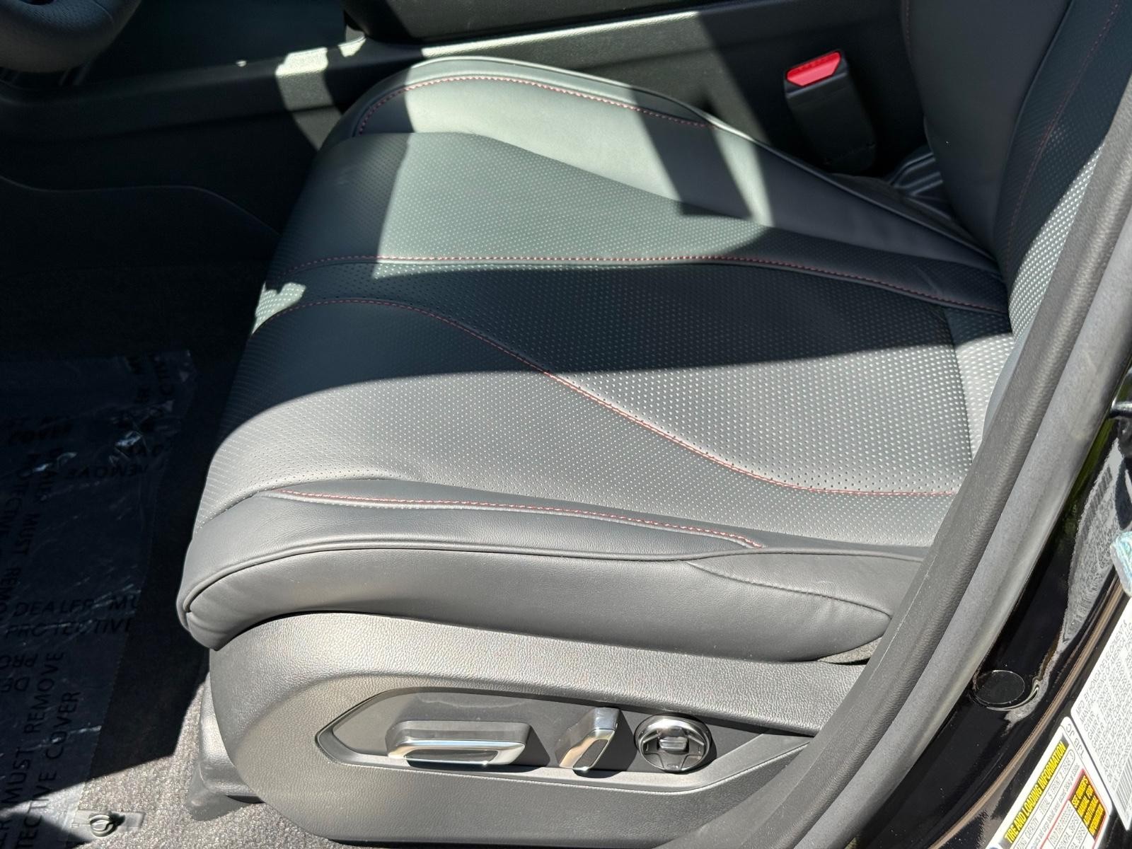 Acura RDX Vehicle Image 16