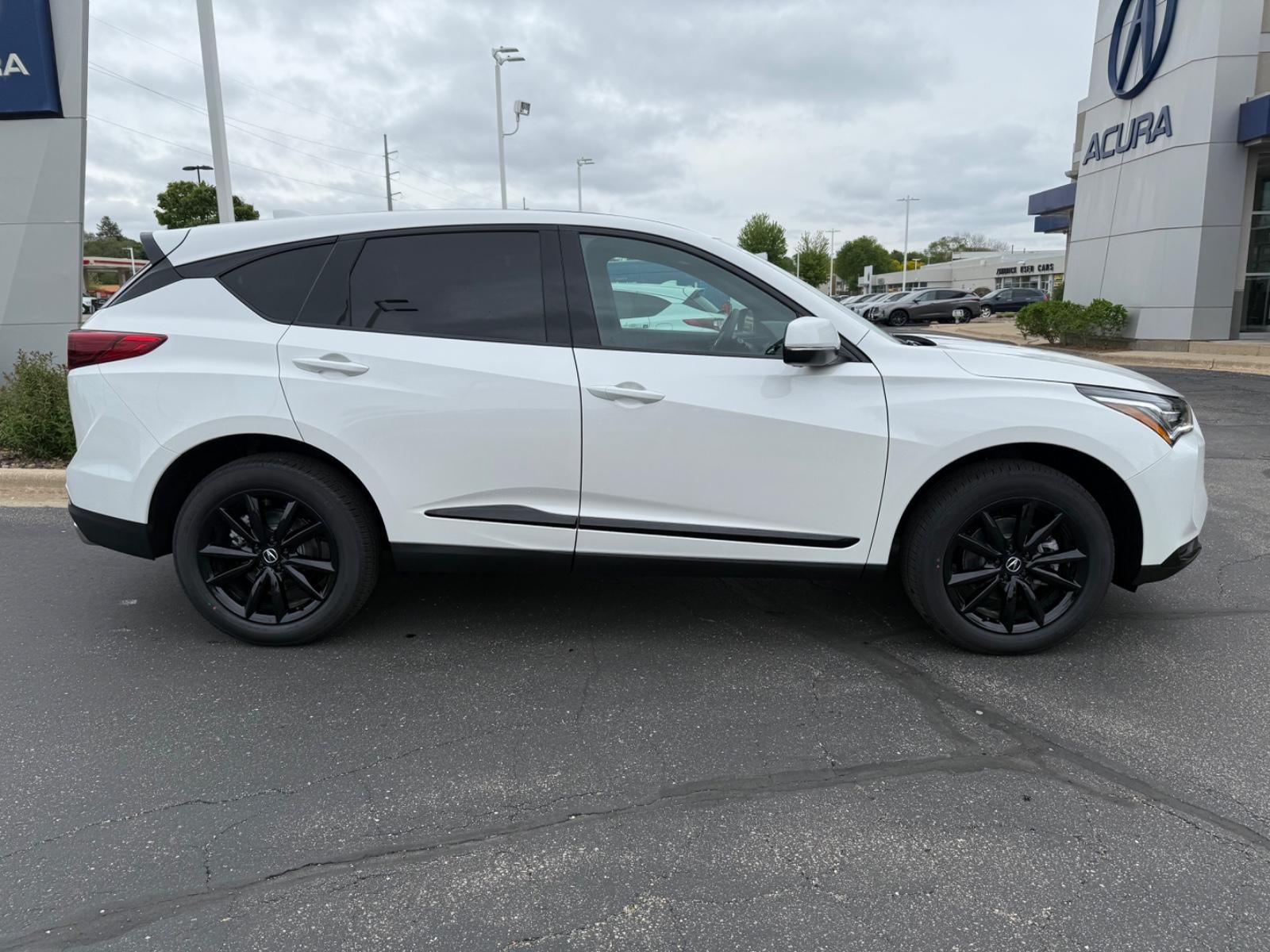 Acura RDX Vehicle Image 02