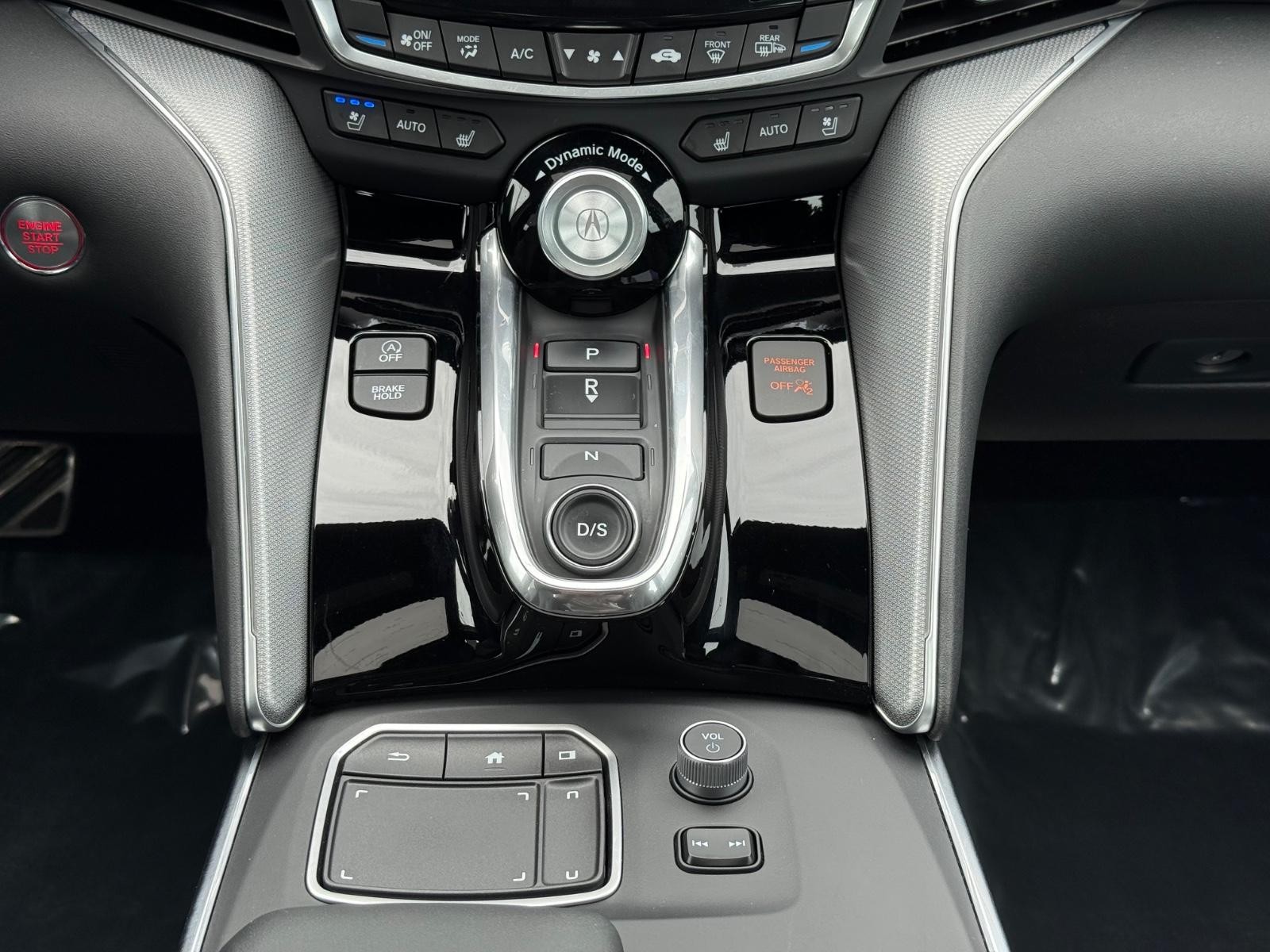 Acura TLX Vehicle Image 12