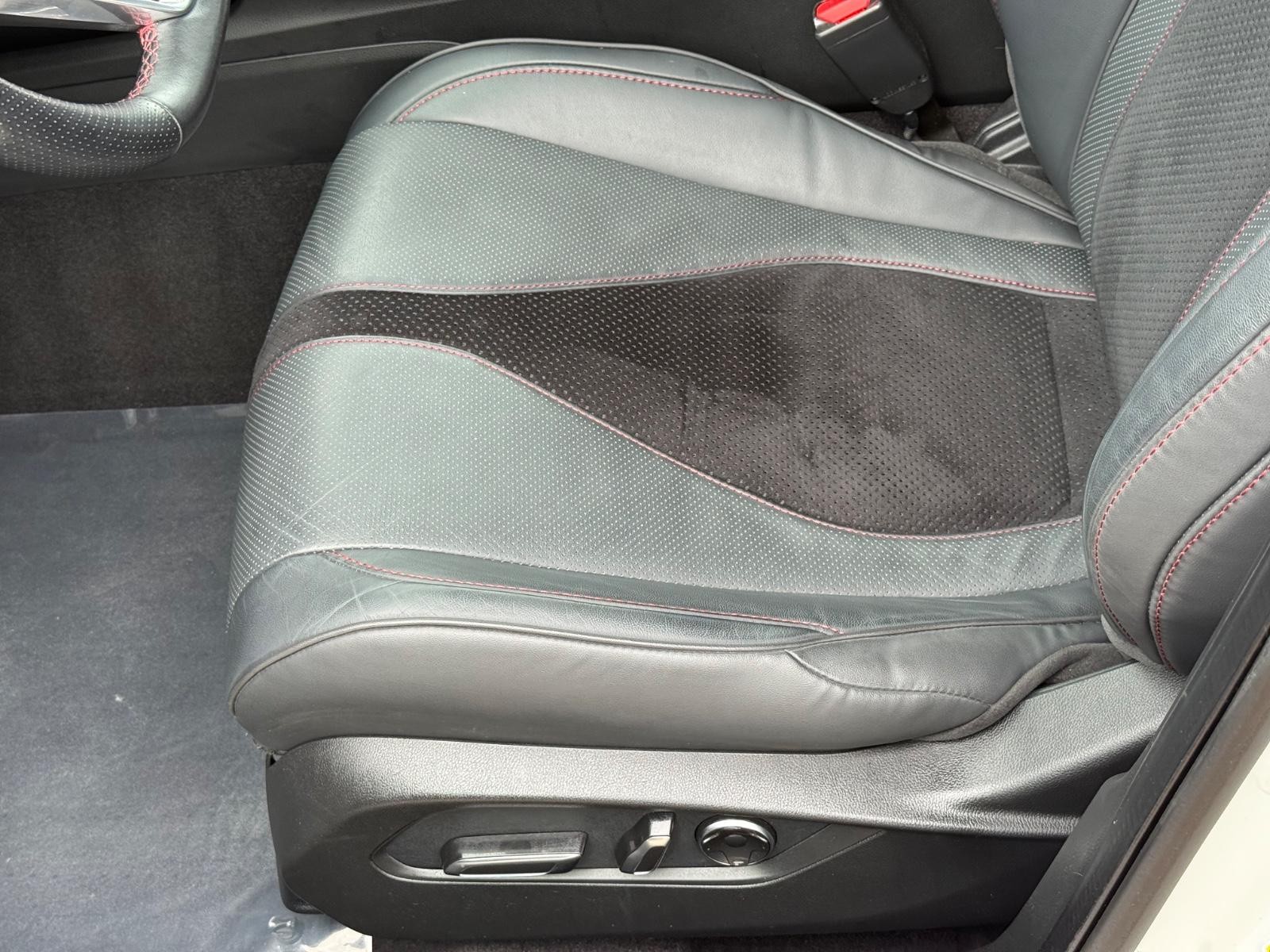 Acura TLX Vehicle Image 21