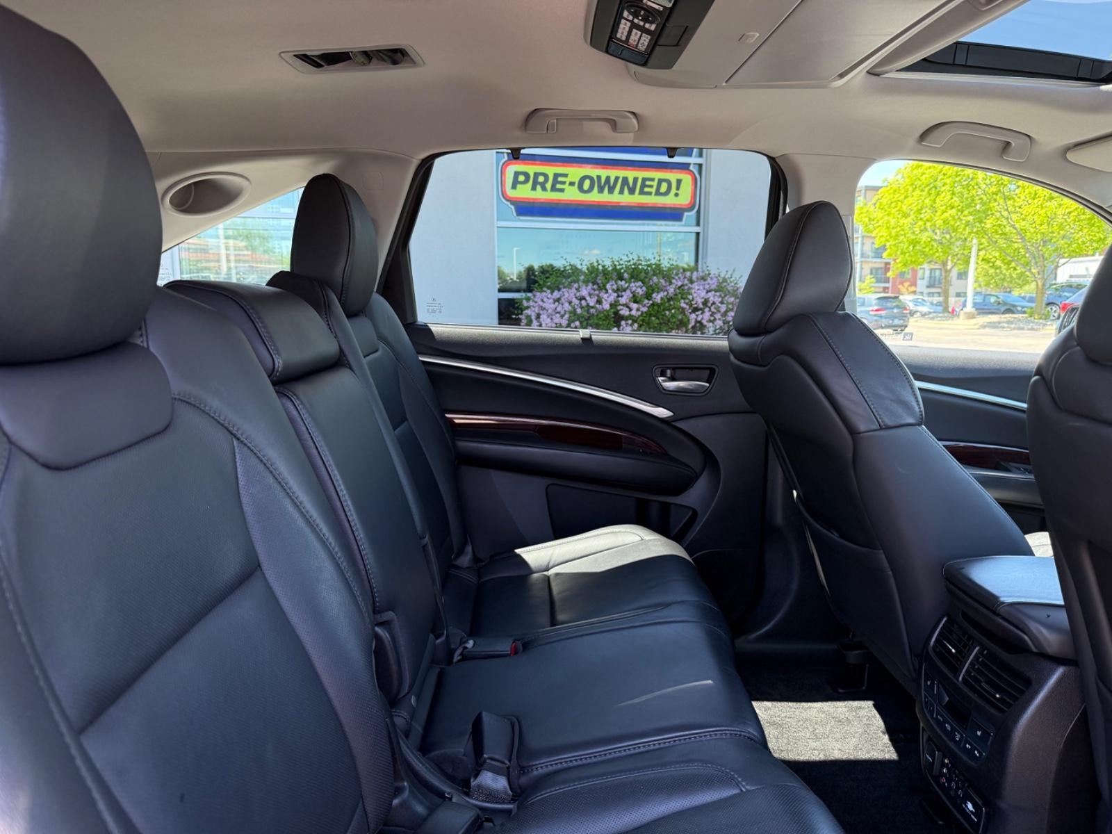 Acura MDX Vehicle Image 10