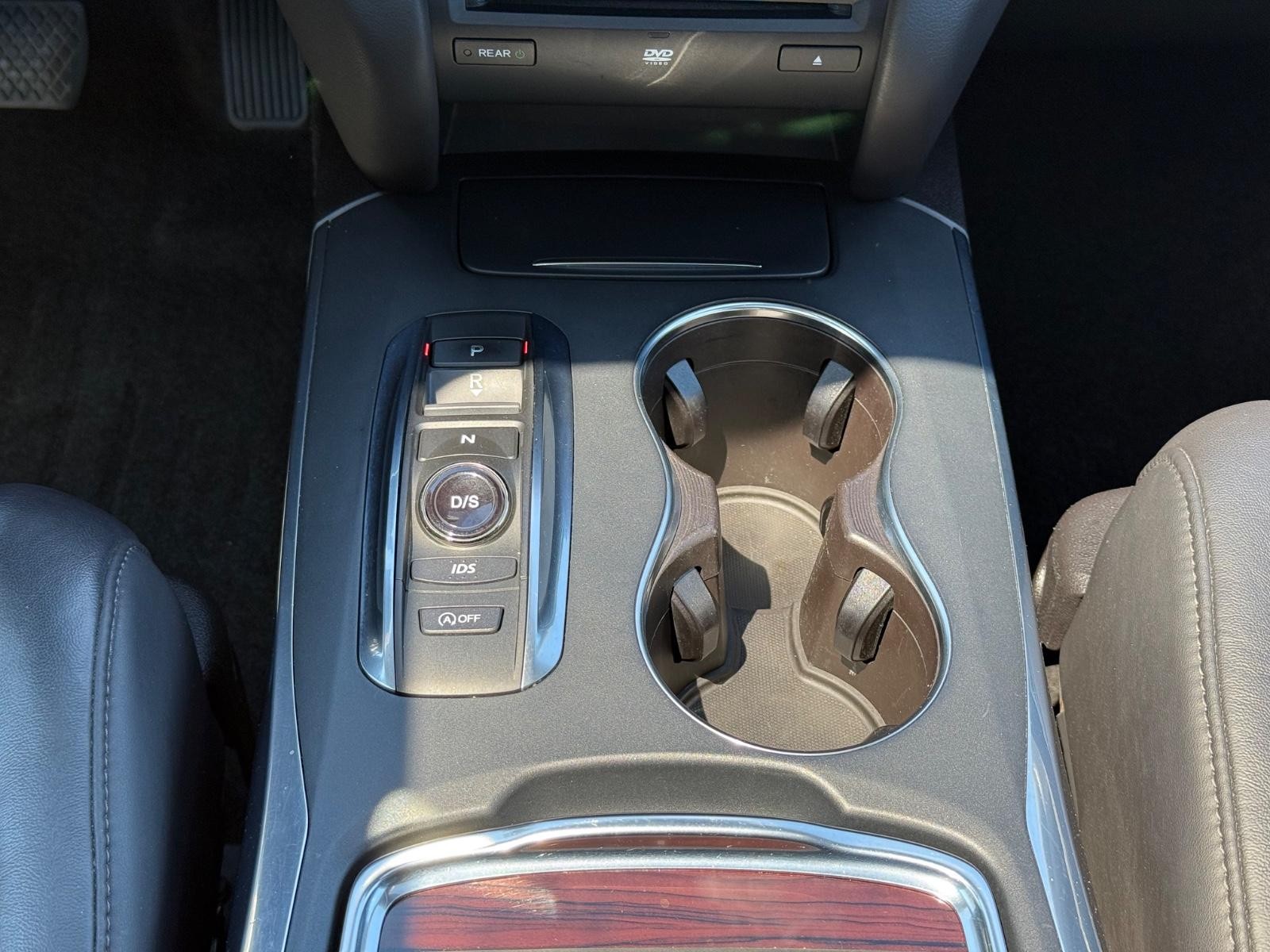 Acura MDX Vehicle Image 13