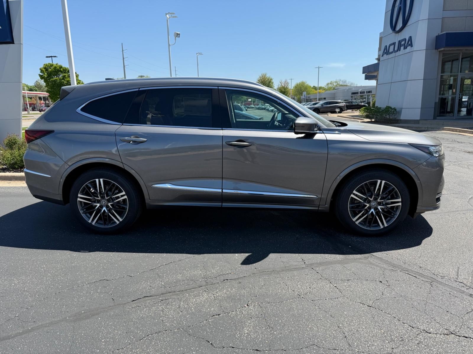 Acura MDX Vehicle Image 02