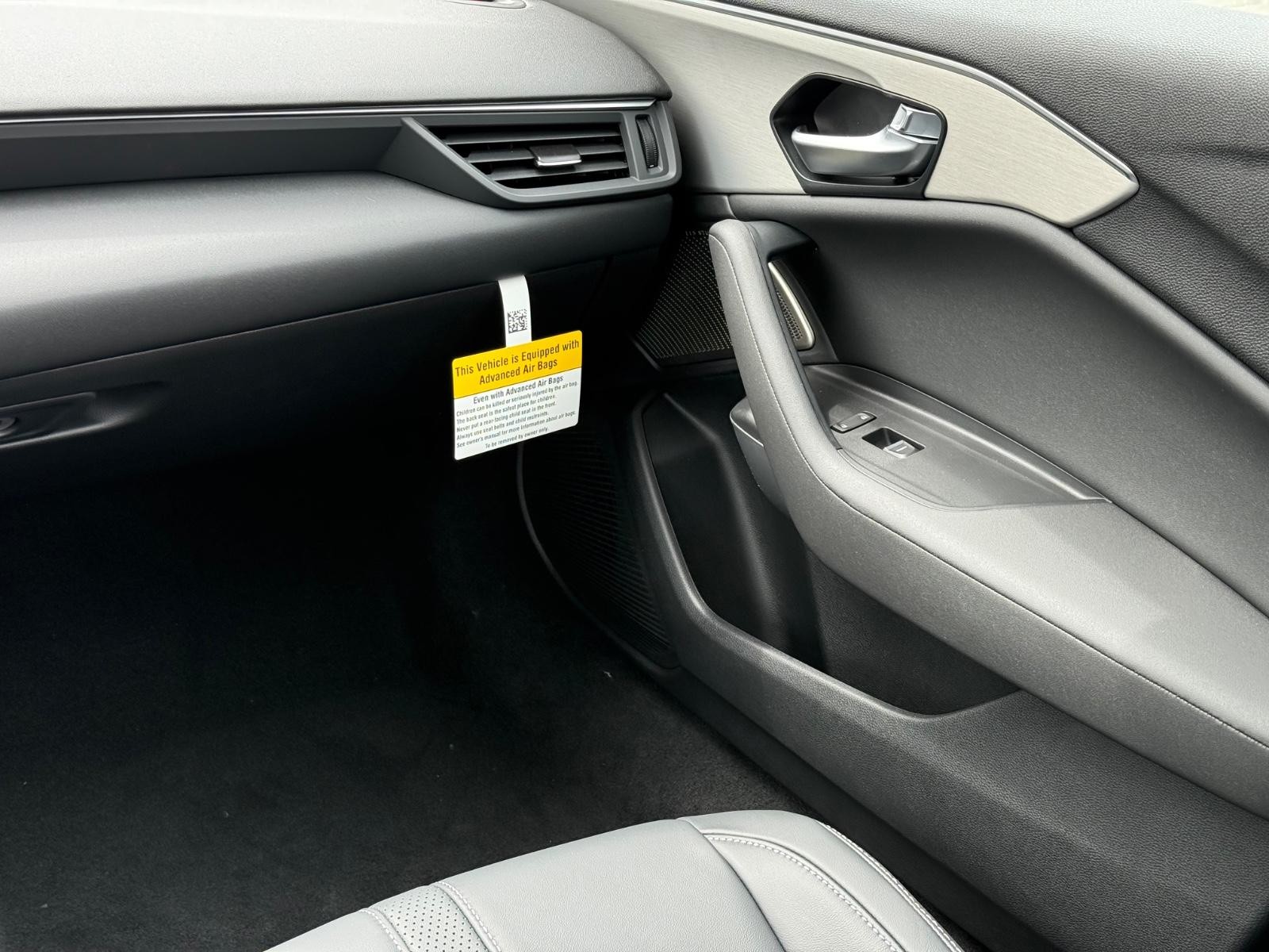Acura TLX Vehicle Image 10