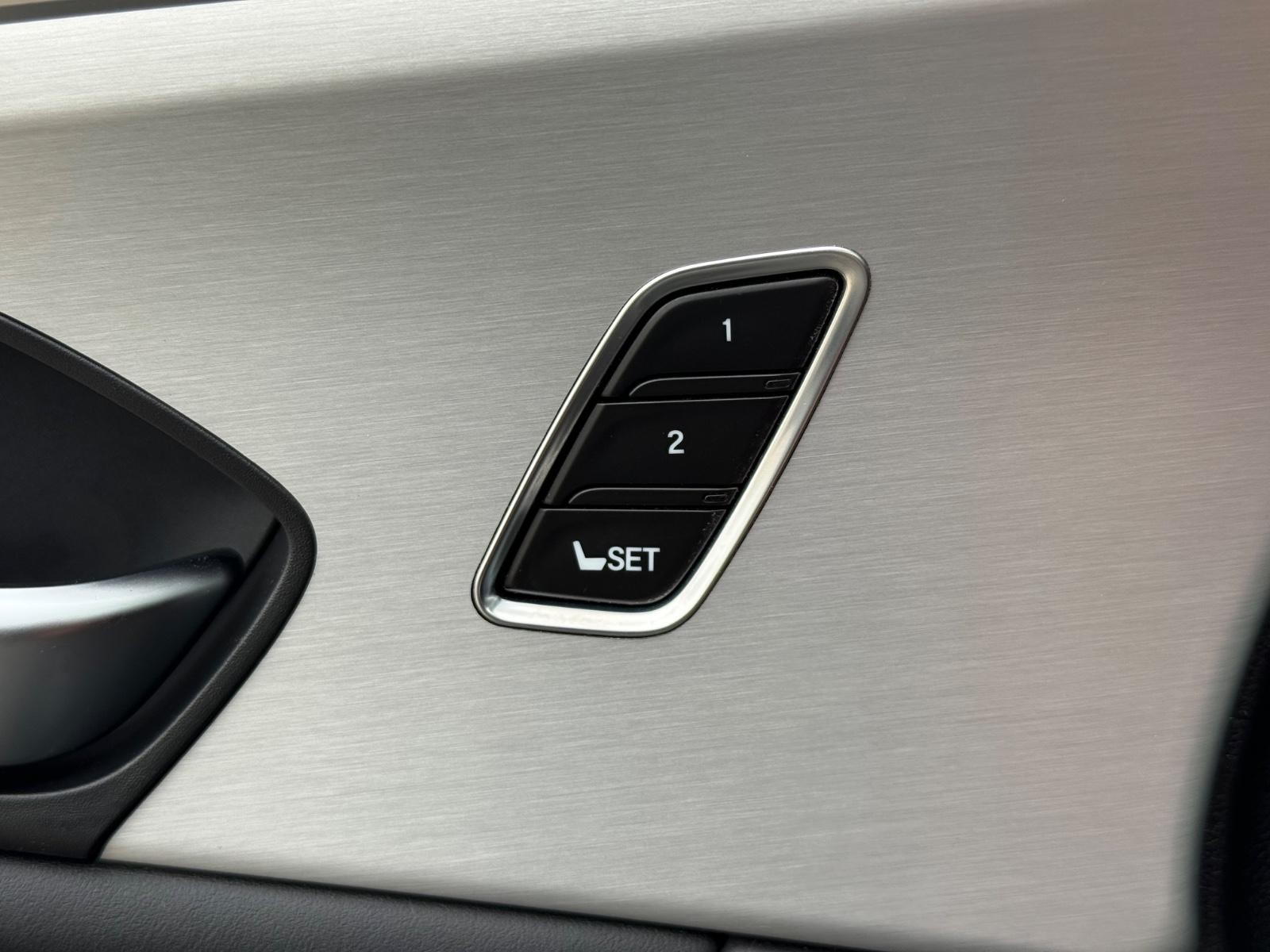 Acura TLX Vehicle Image 11