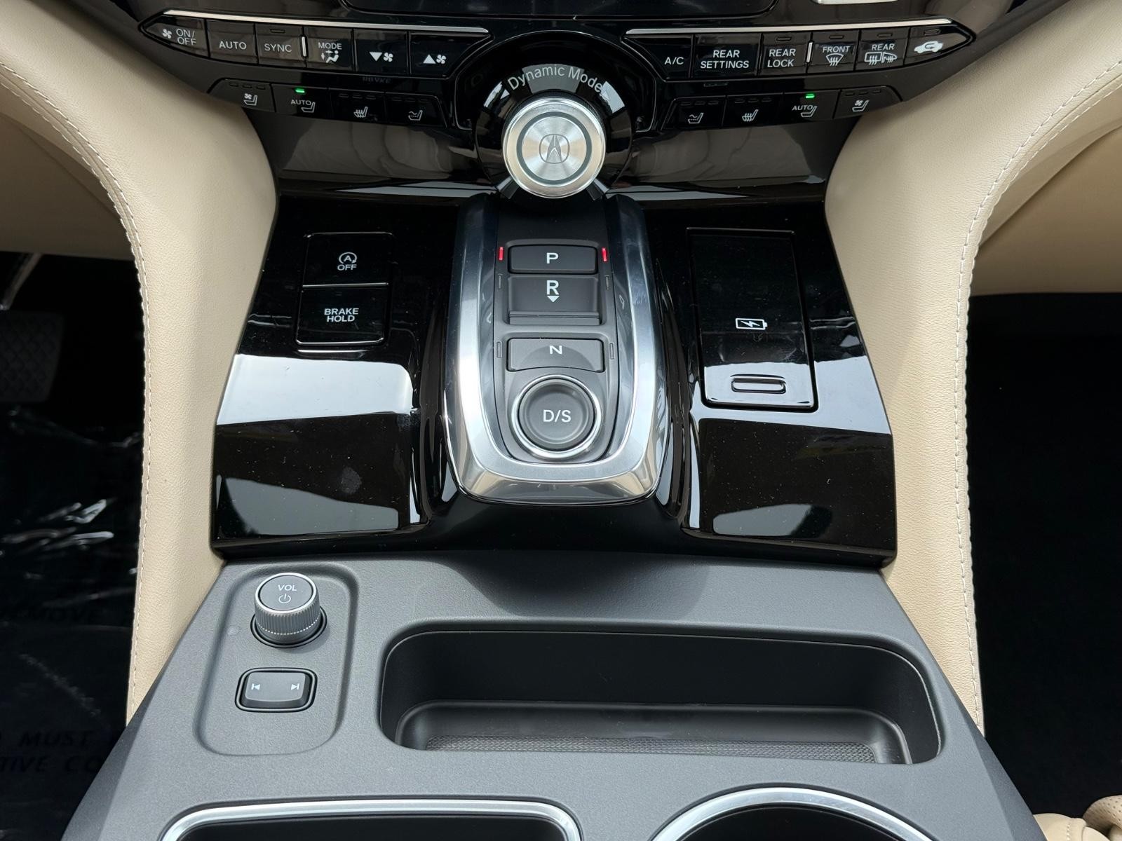 Acura MDX Vehicle Image 08