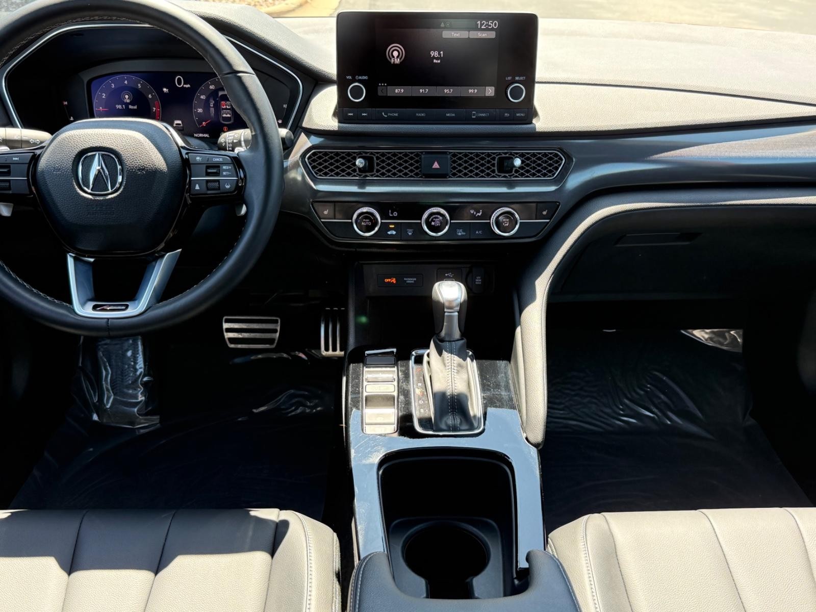 Acura Integra Vehicle Image 10