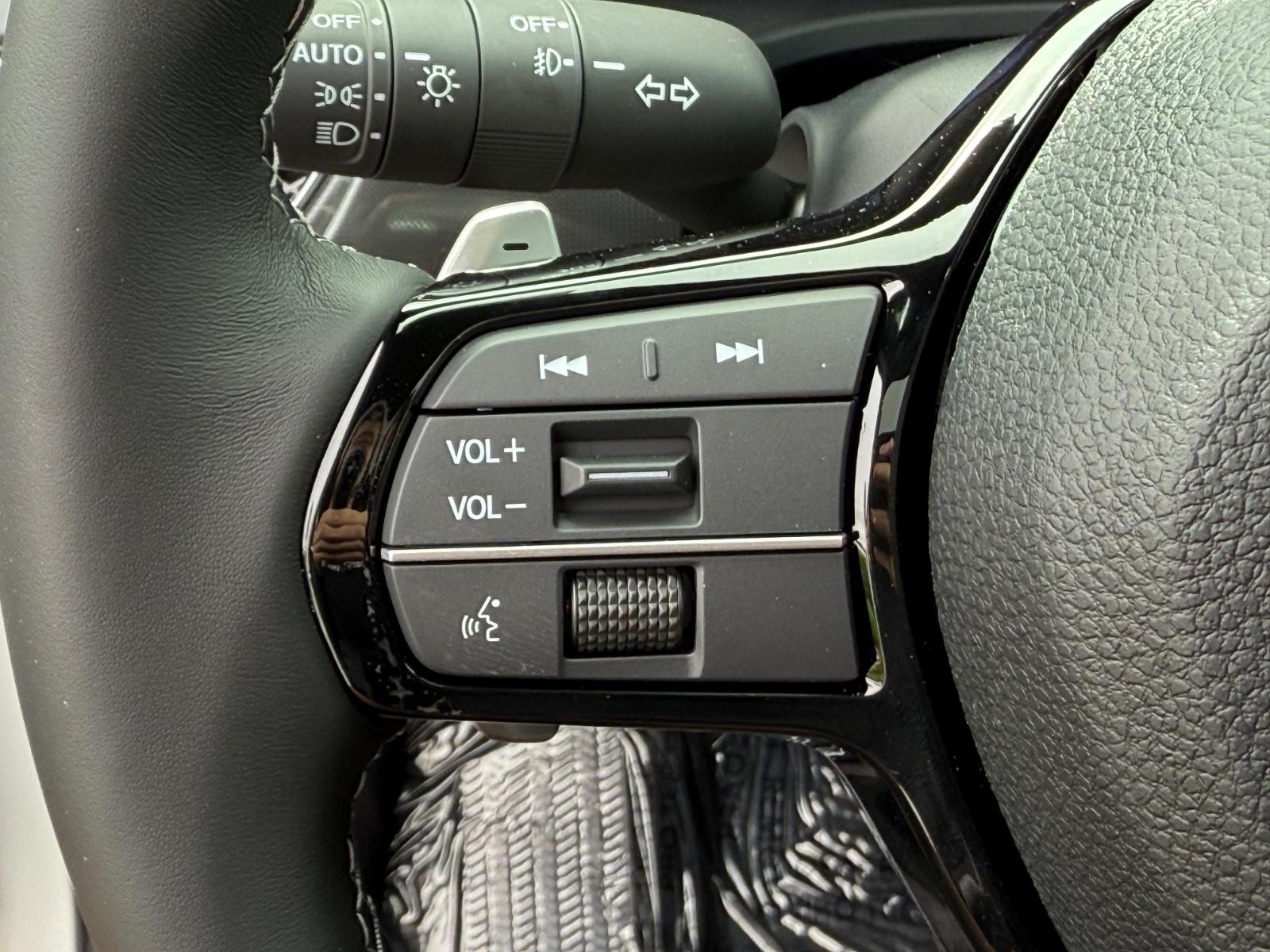 Acura Integra Vehicle Image 11