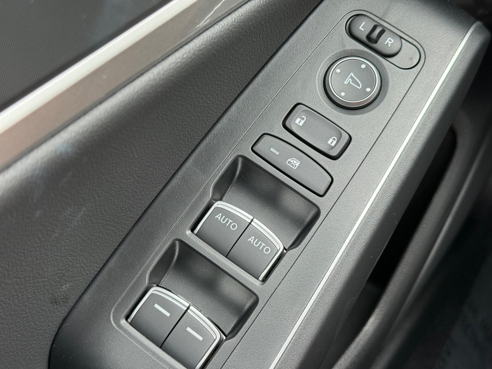 Acura Integra Vehicle Image 15