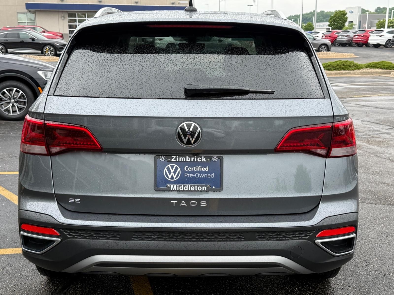Volkswagen Taos Vehicle Image 04