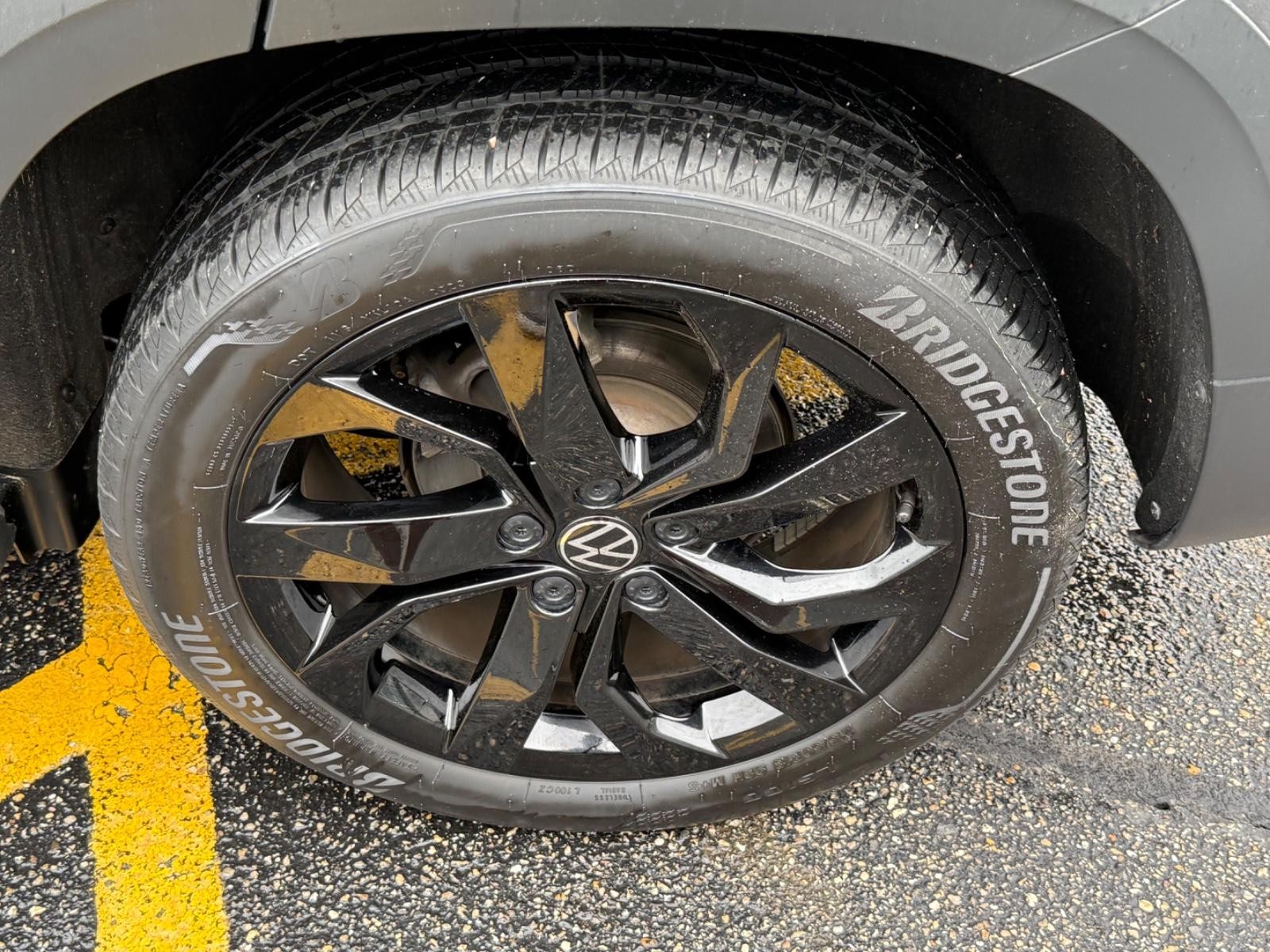 Volkswagen Taos Vehicle Image 07