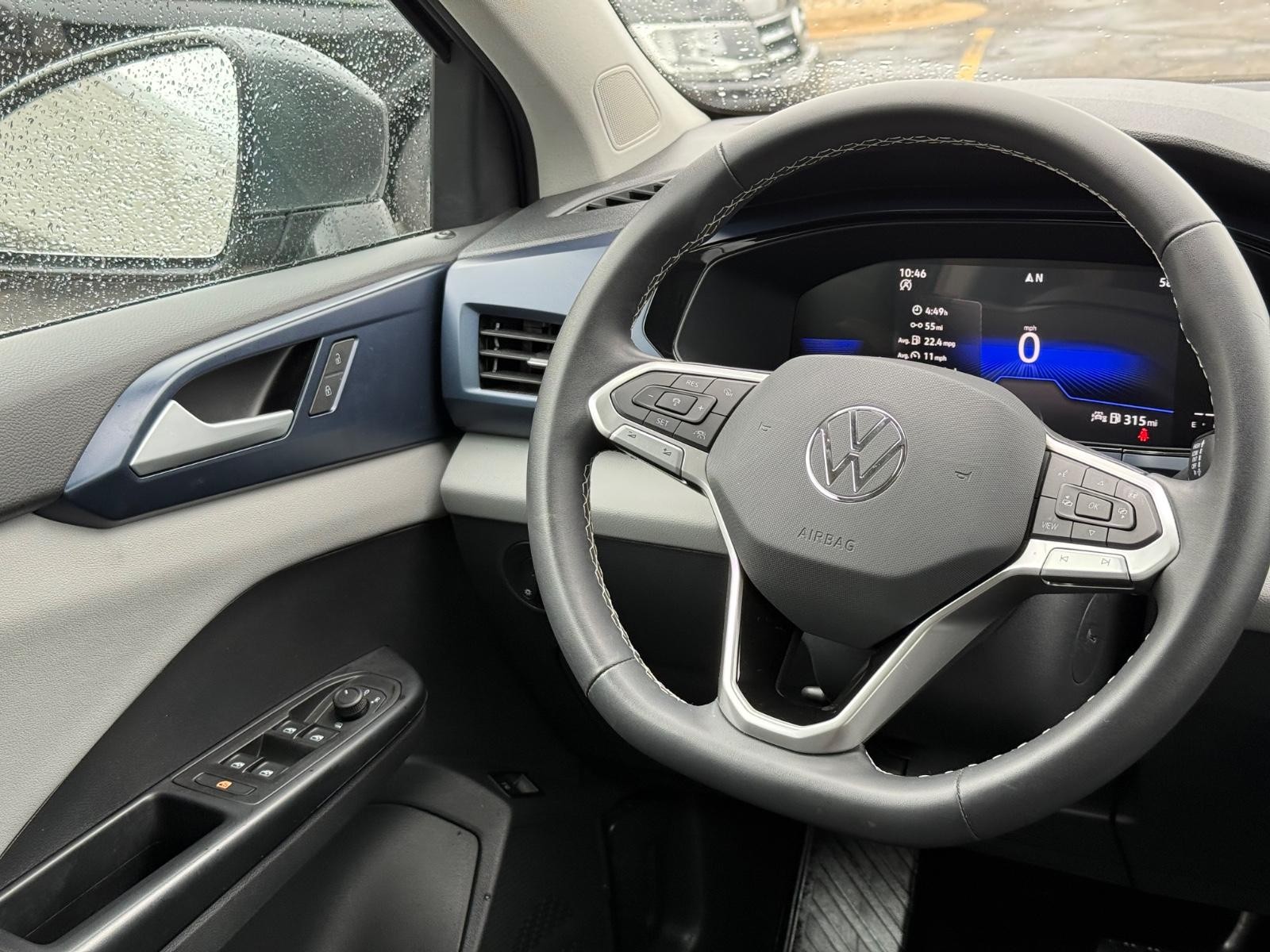 Volkswagen Taos Vehicle Image 14