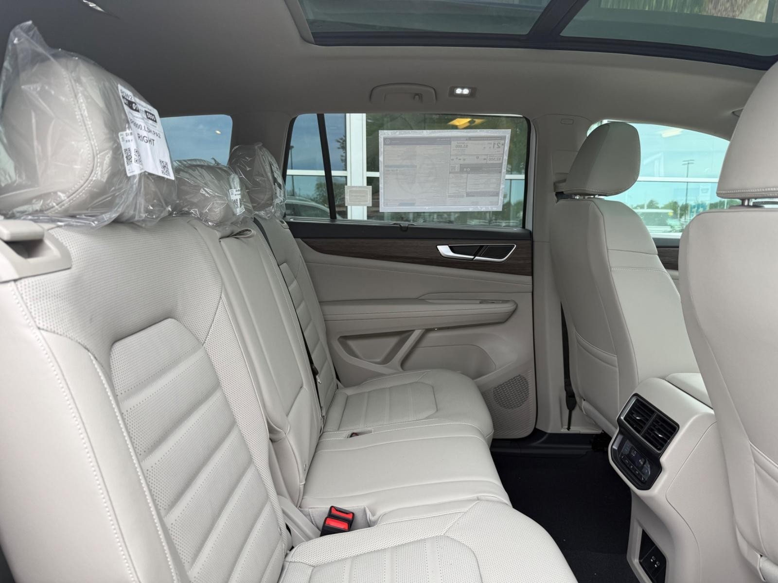 Volkswagen Atlas Vehicle Image 05