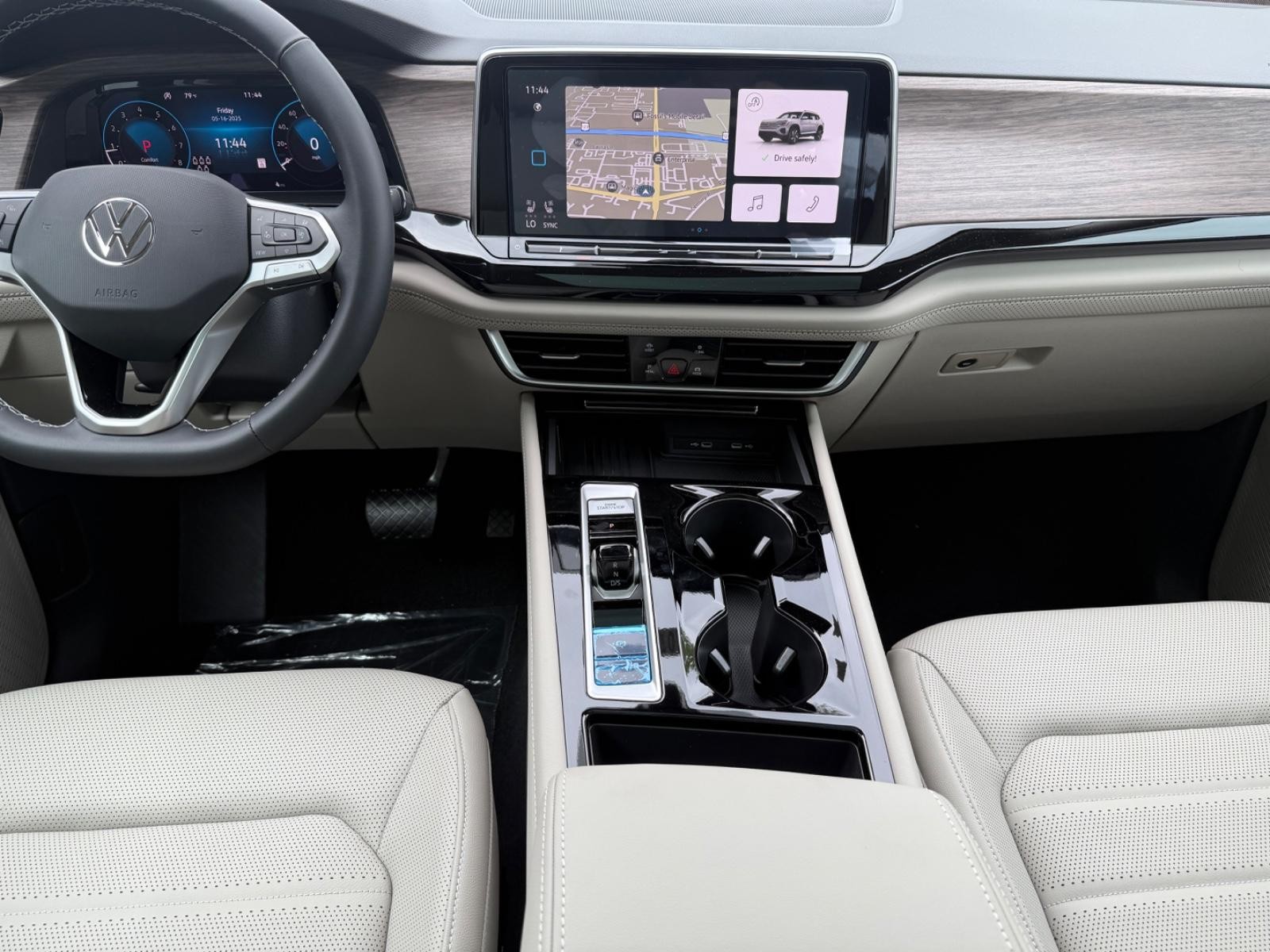 Volkswagen Atlas Vehicle Image 07