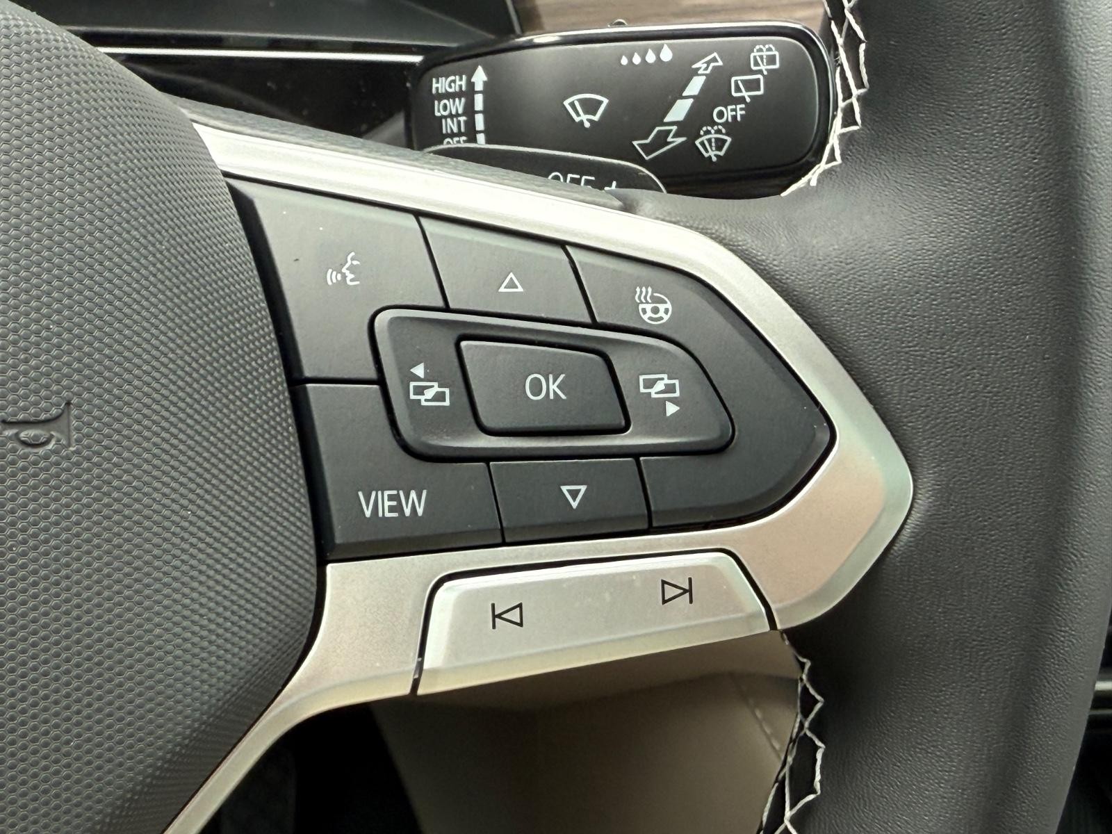 Volkswagen Atlas Vehicle Image 13