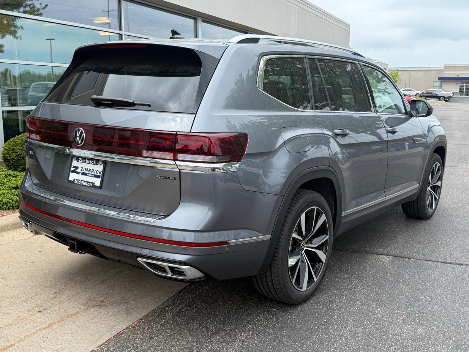 Volkswagen Atlas Vehicle Image 03