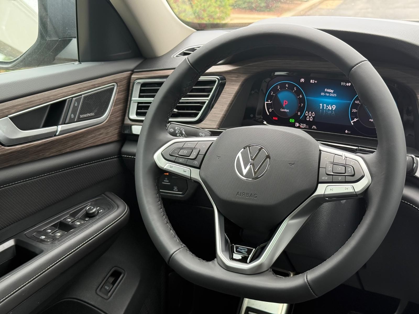 Volkswagen Atlas Vehicle Image 09