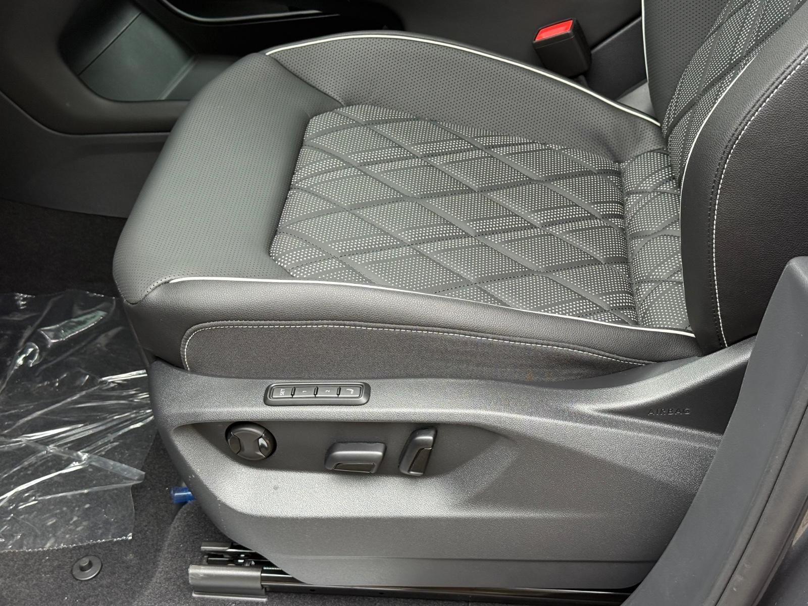 Volkswagen Atlas Vehicle Image 17