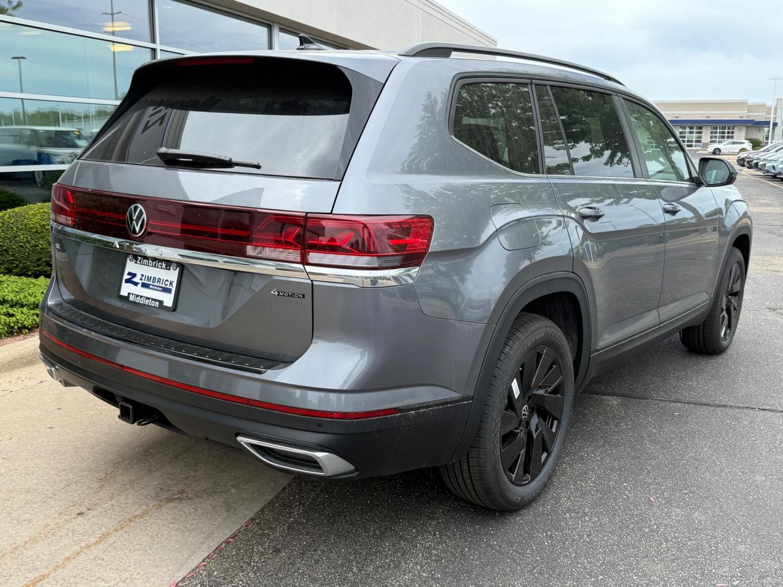 Volkswagen Atlas Vehicle Image 03