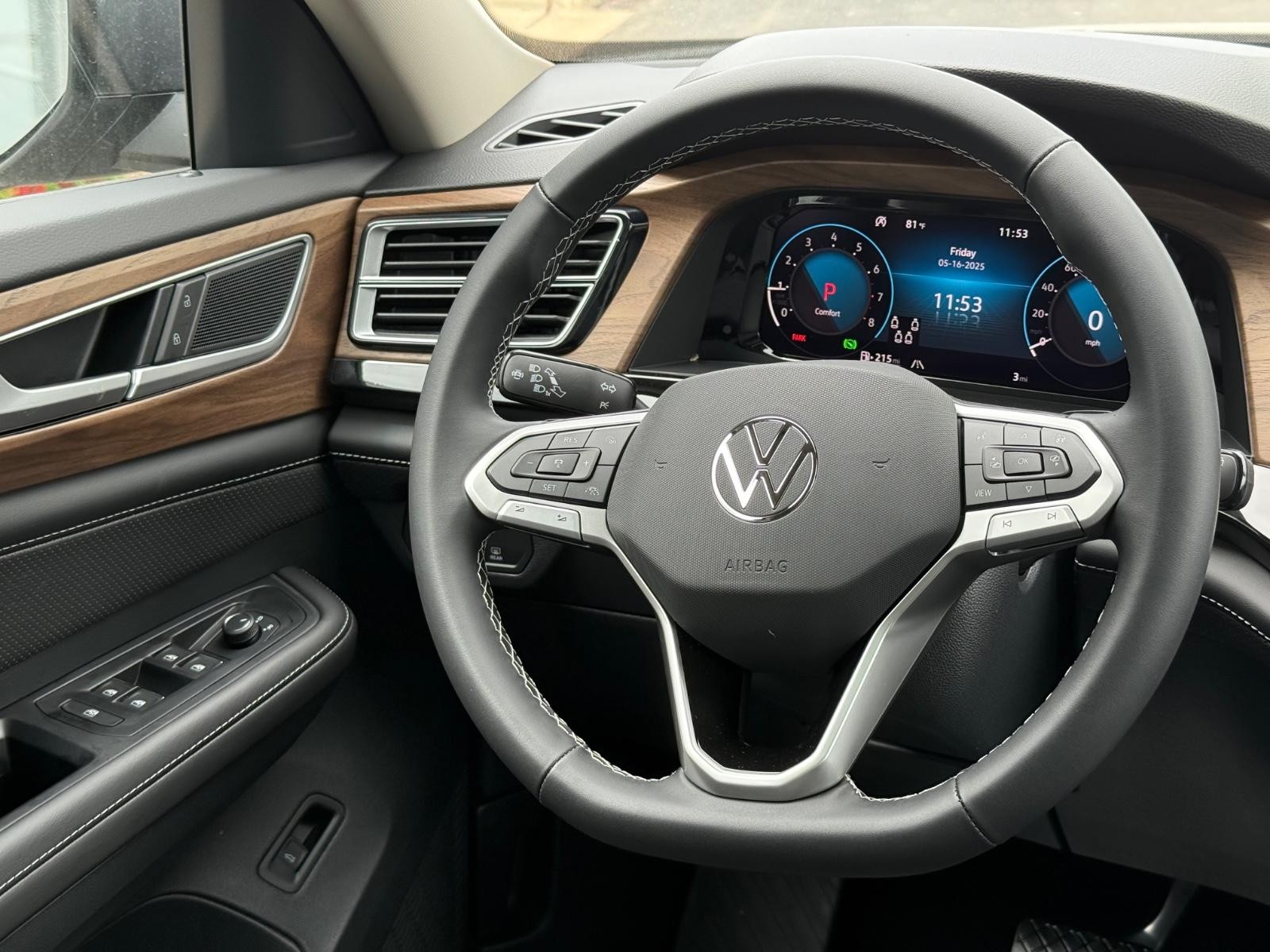 Volkswagen Atlas Vehicle Image 10