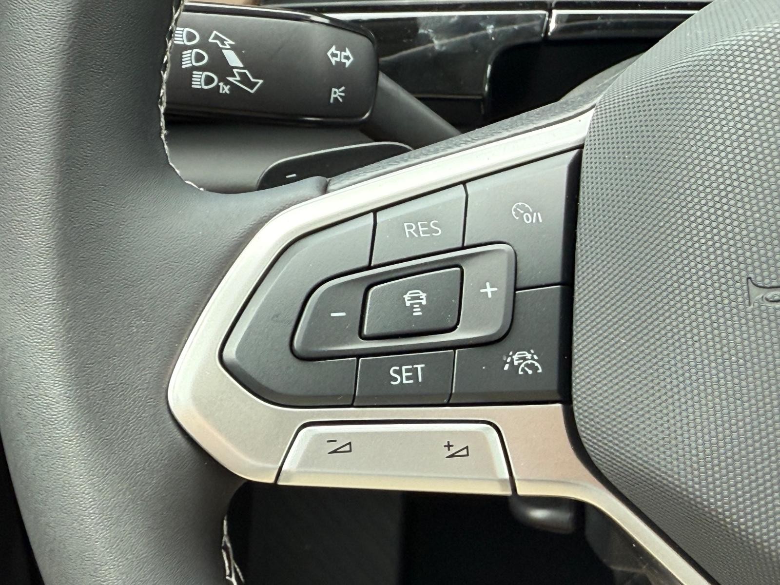 Volkswagen Atlas Vehicle Image 12