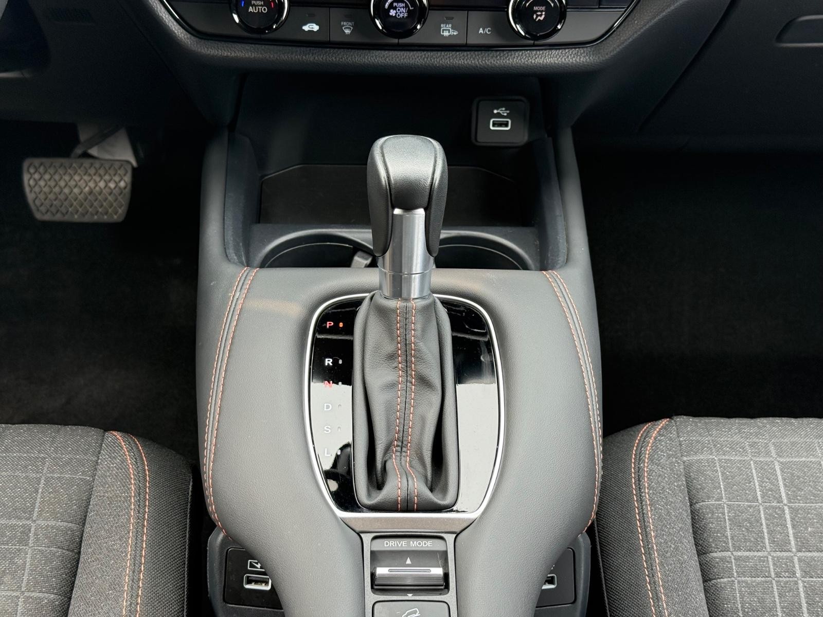 Honda HR-V Vehicle Image 13