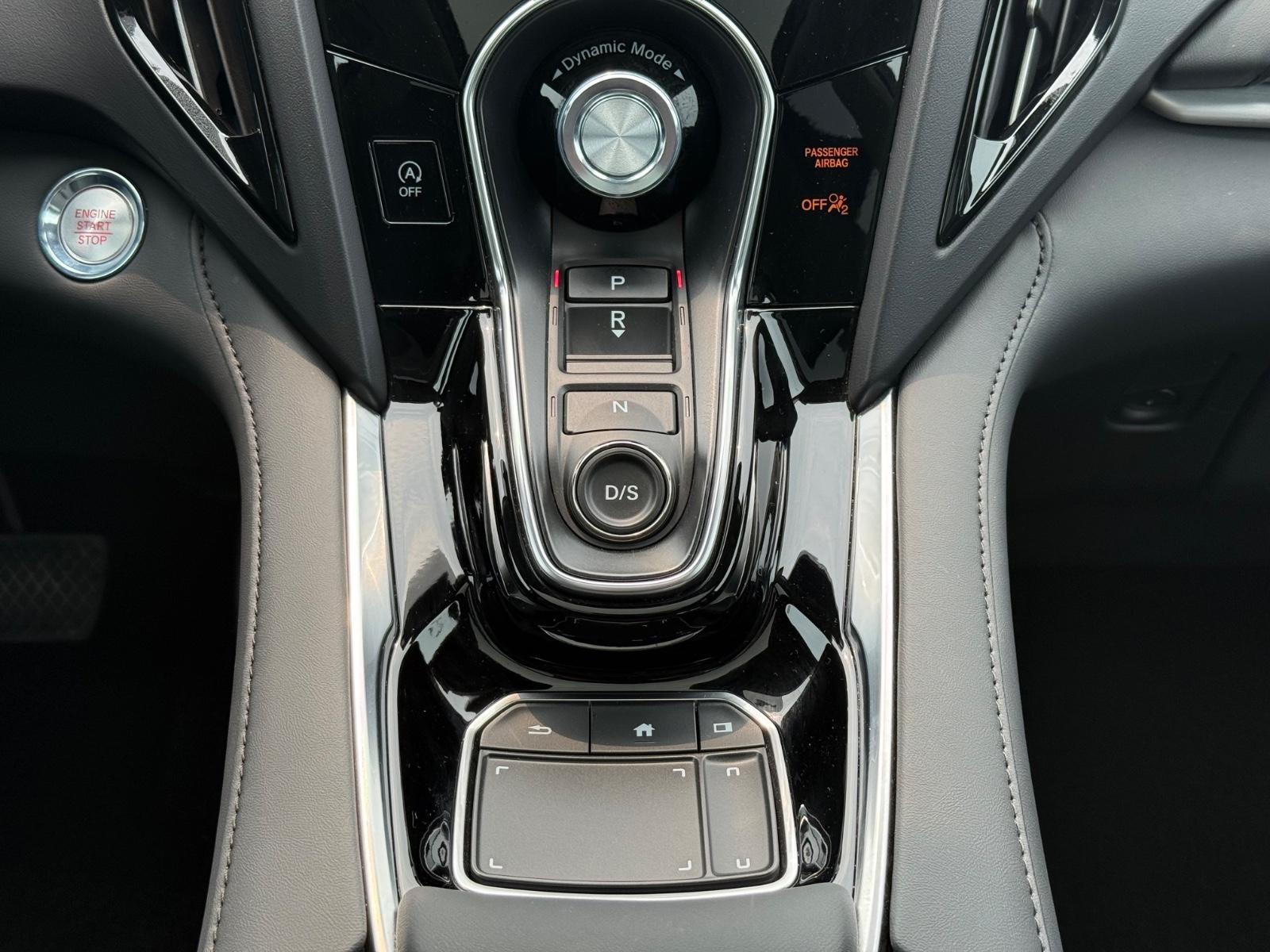 Acura RDX Vehicle Image 13