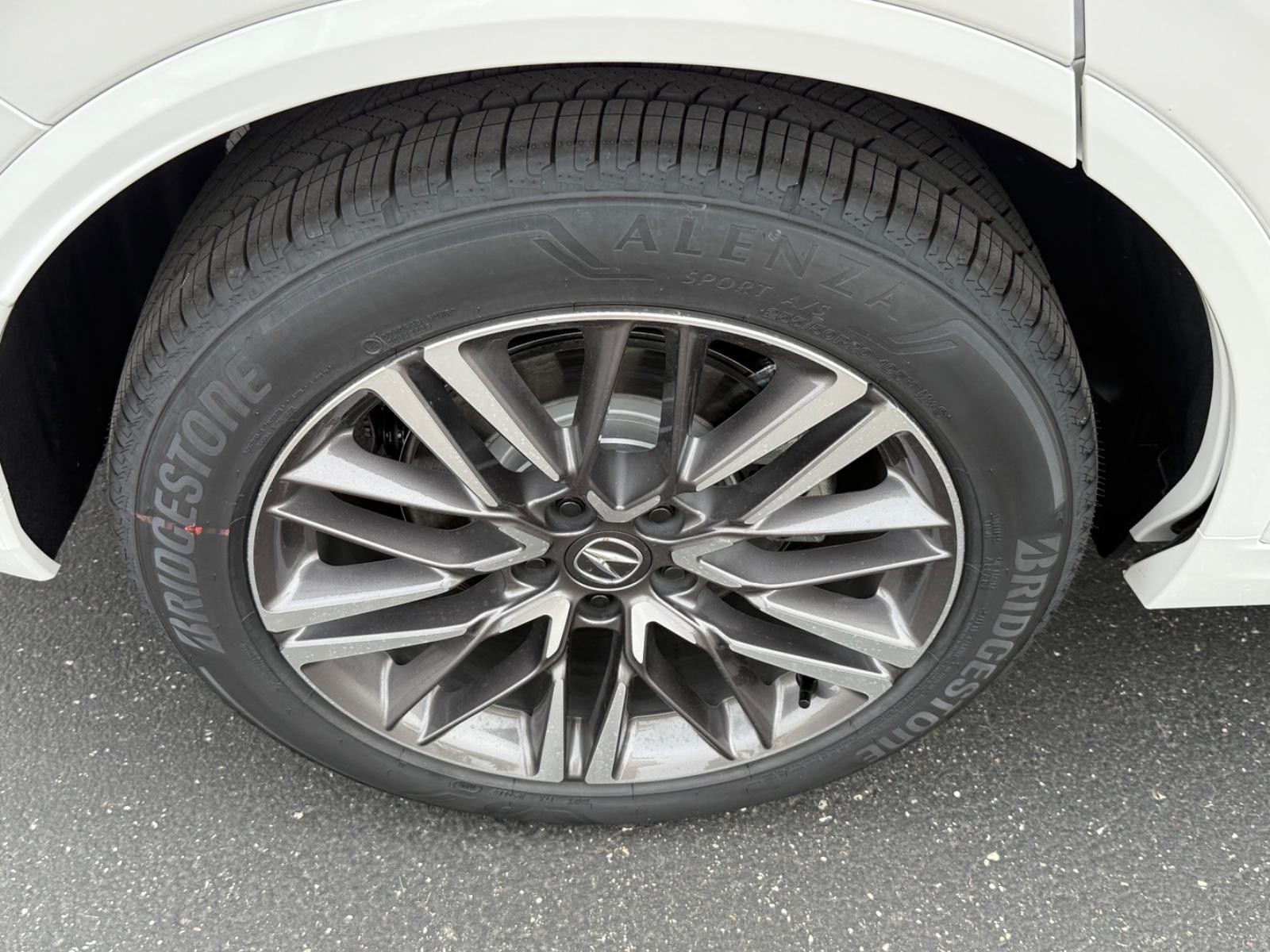 Acura MDX Vehicle Image 04