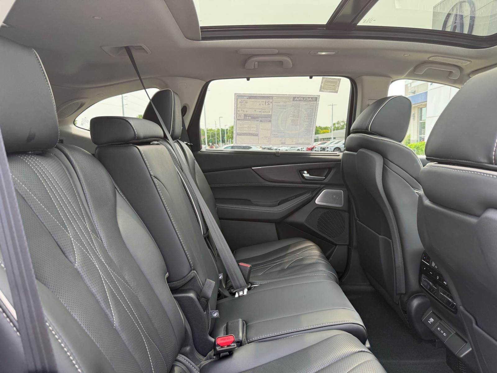 Acura MDX Vehicle Image 05