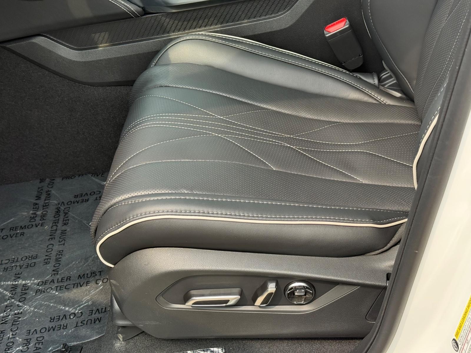 Acura MDX Vehicle Image 17