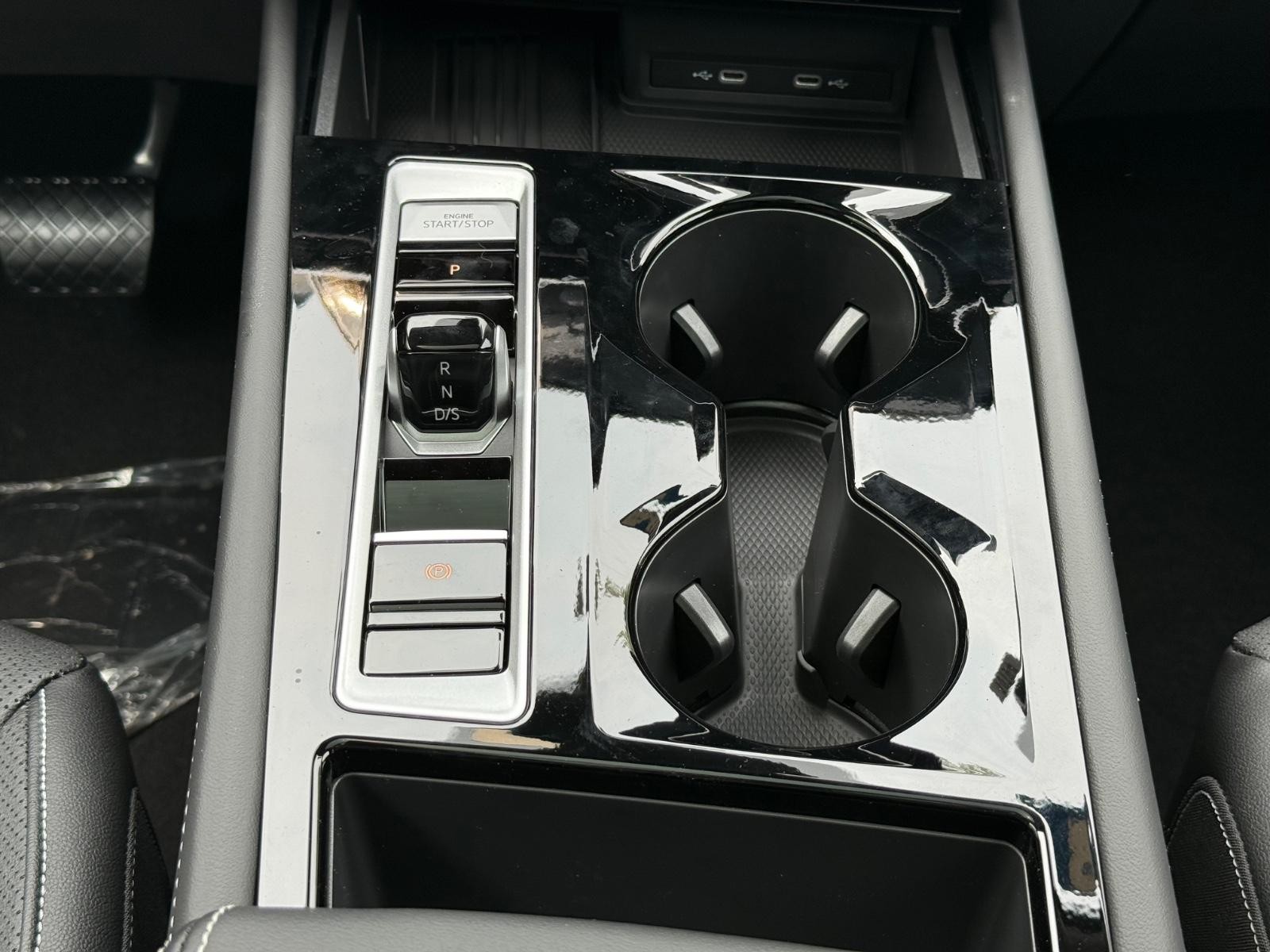 Volkswagen Atlas Vehicle Image 09