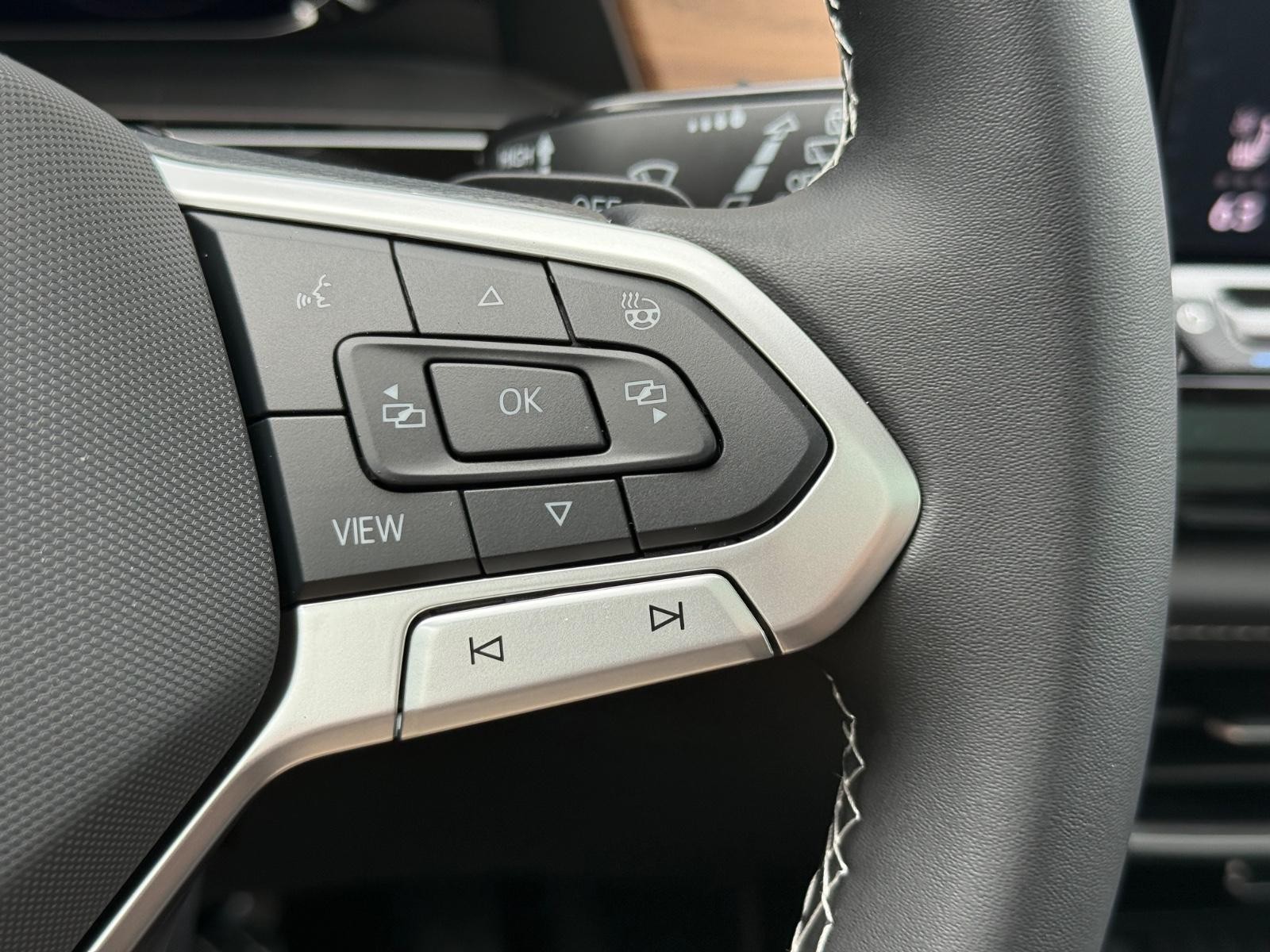 Volkswagen Atlas Vehicle Image 13