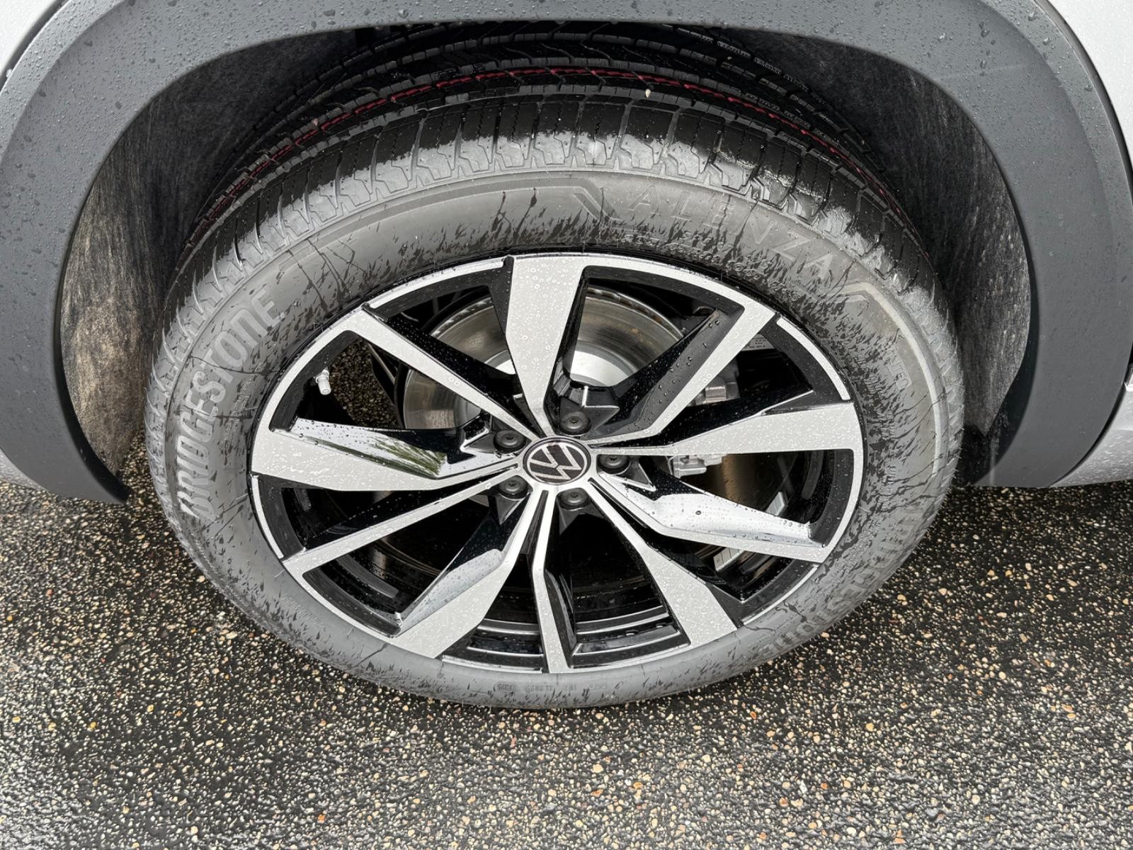Volkswagen Atlas Vehicle Image 04