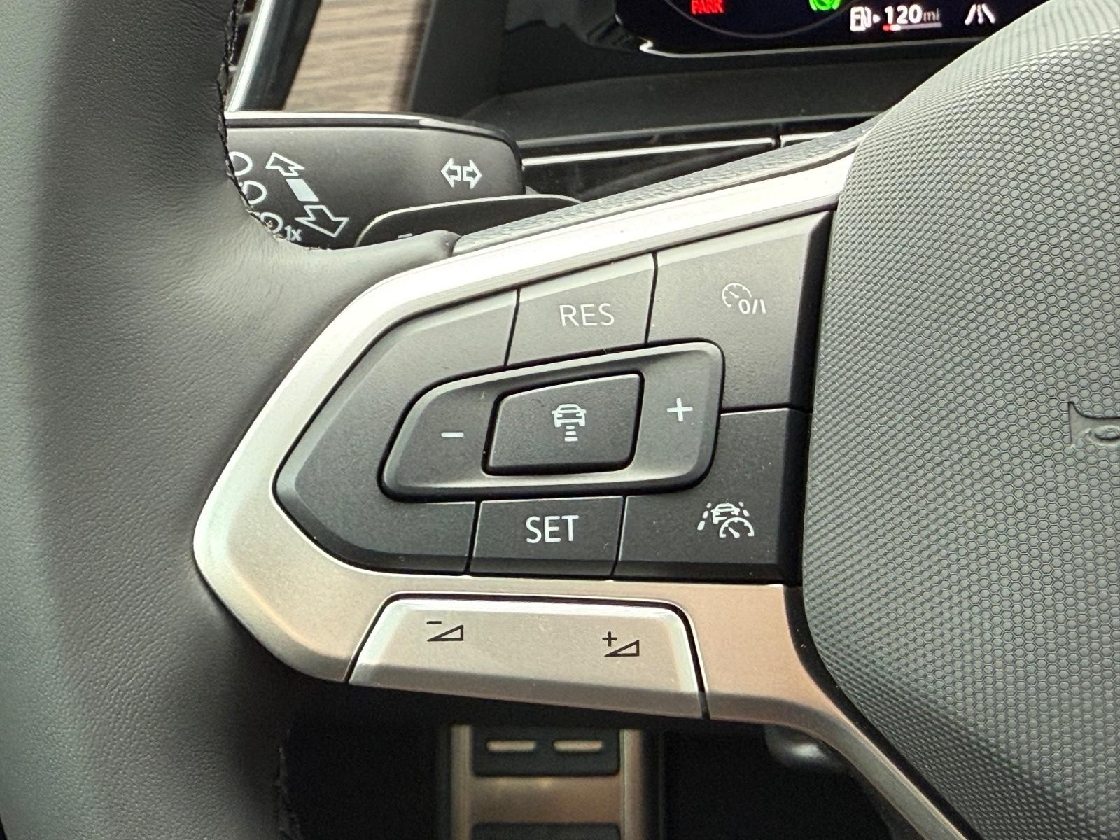 Volkswagen Atlas Vehicle Image 12