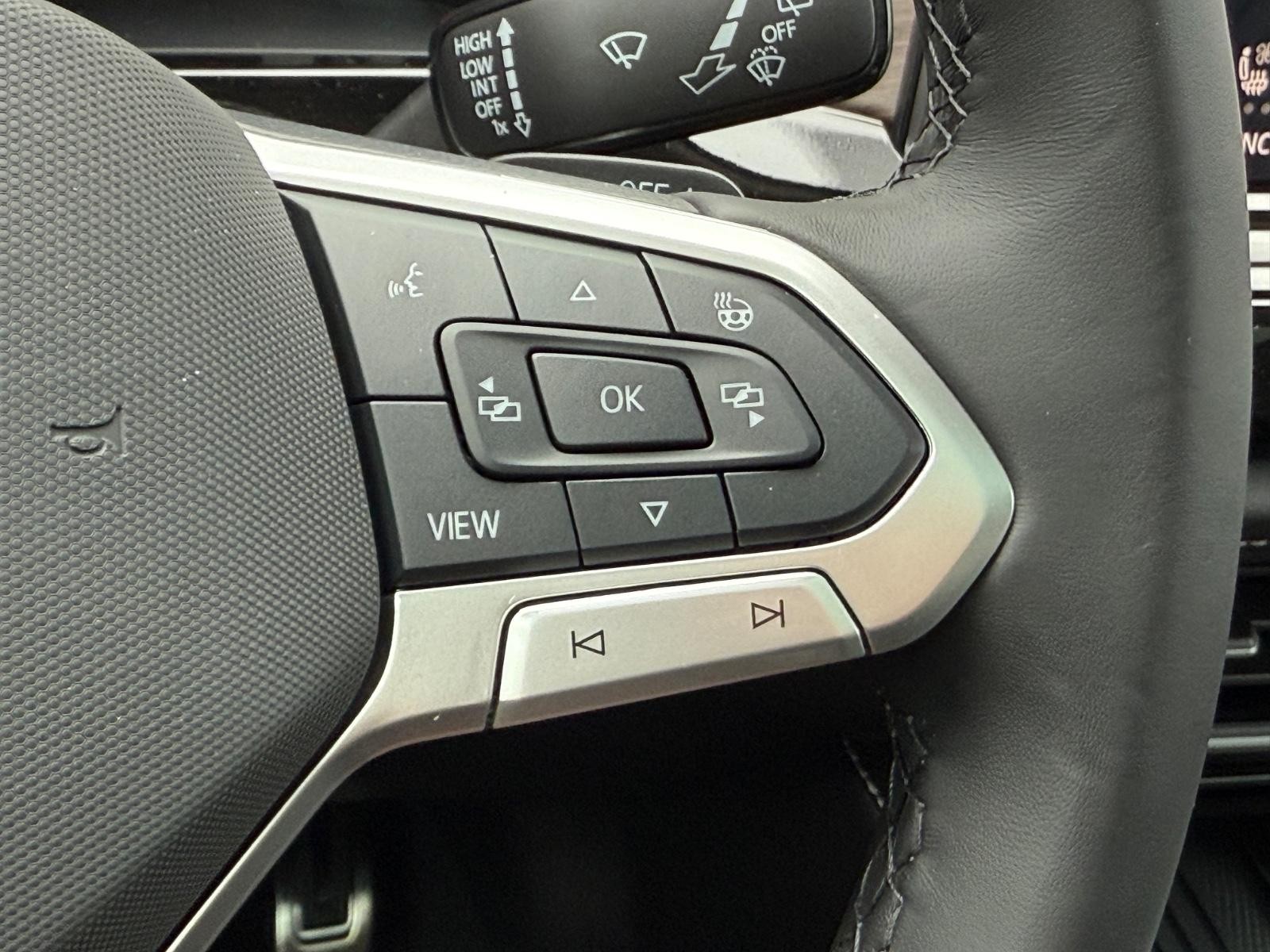 Volkswagen Atlas Vehicle Image 12