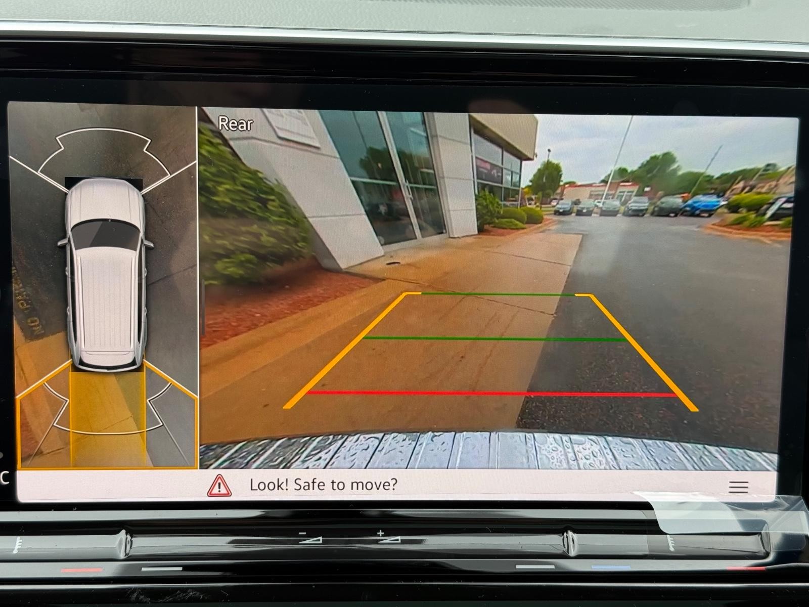 Volkswagen Atlas Vehicle Image 13