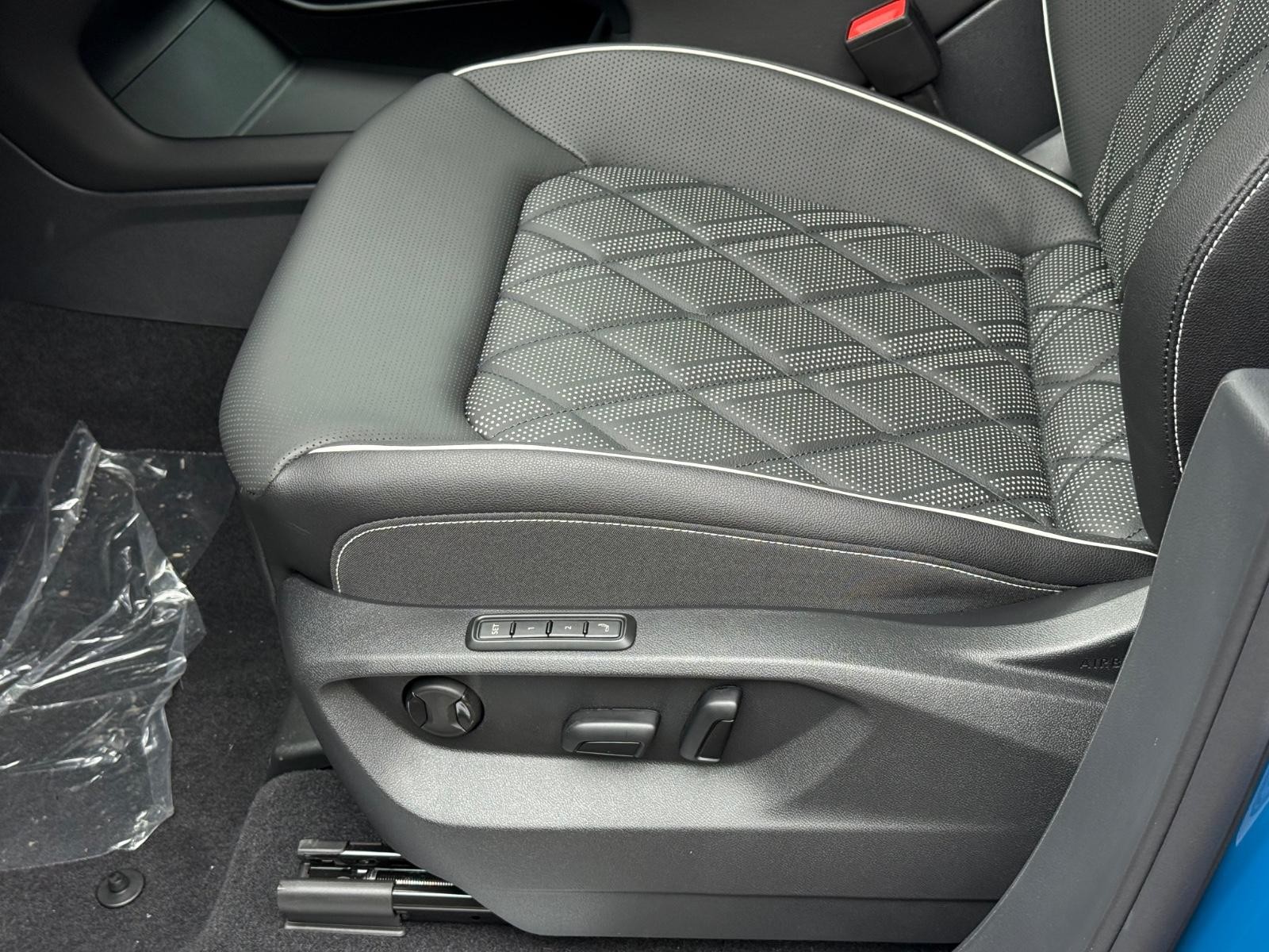 Volkswagen Atlas Vehicle Image 16