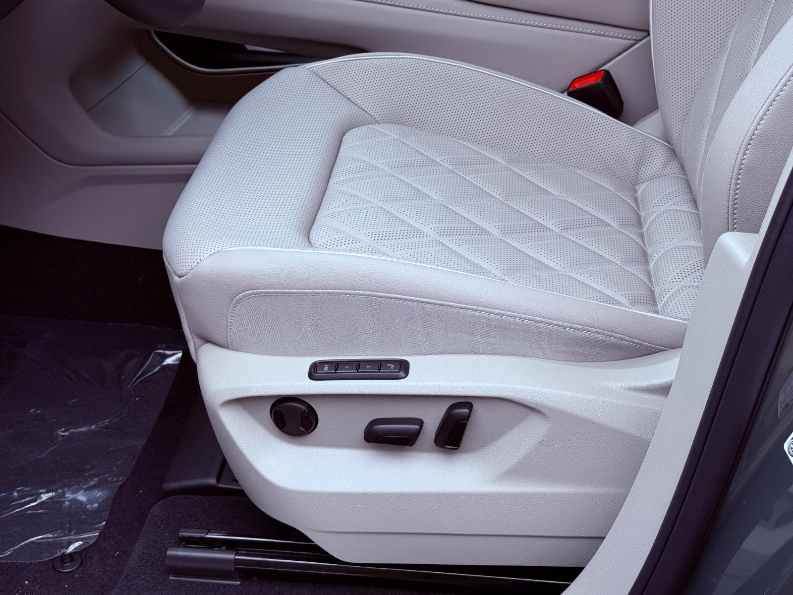 Volkswagen Atlas Vehicle Image 17
