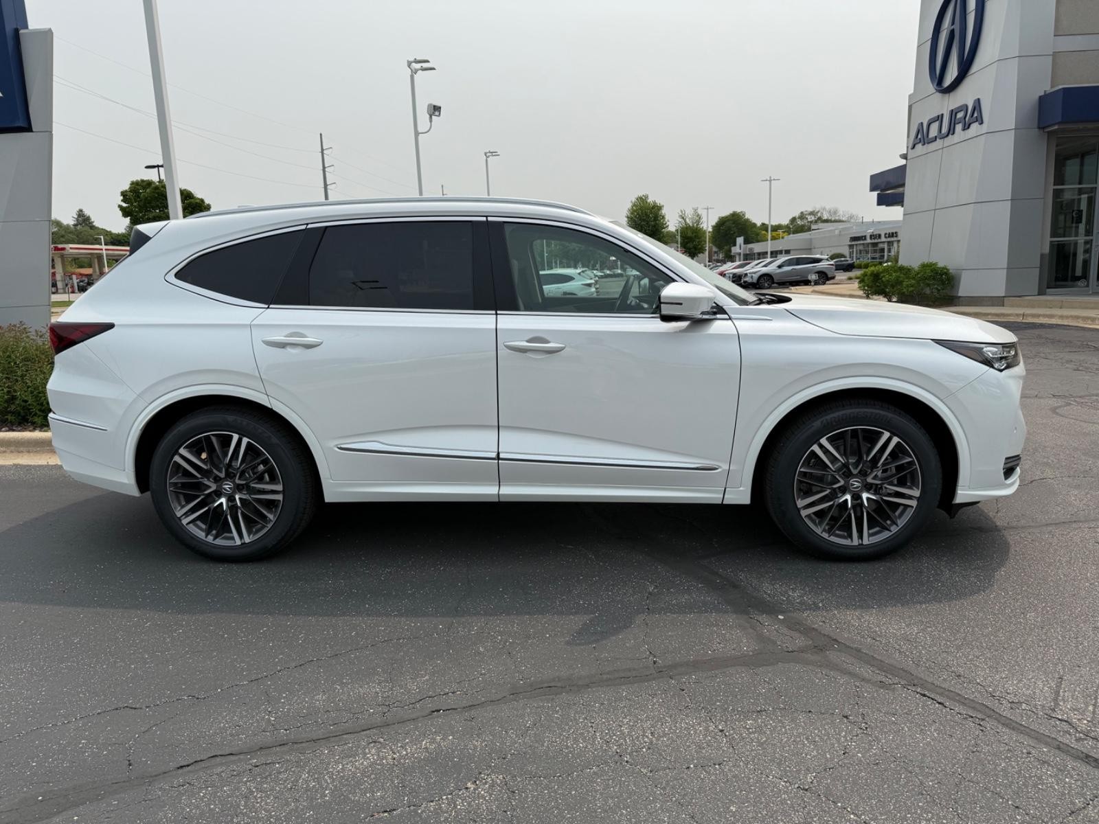 Acura MDX Vehicle Image 02
