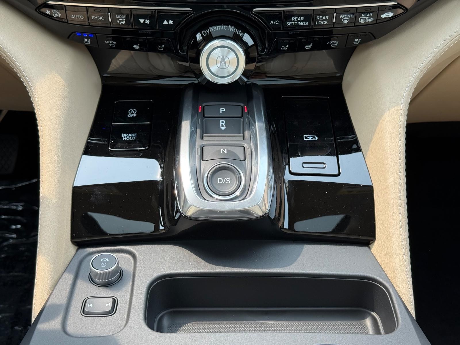 Acura MDX Vehicle Image 08