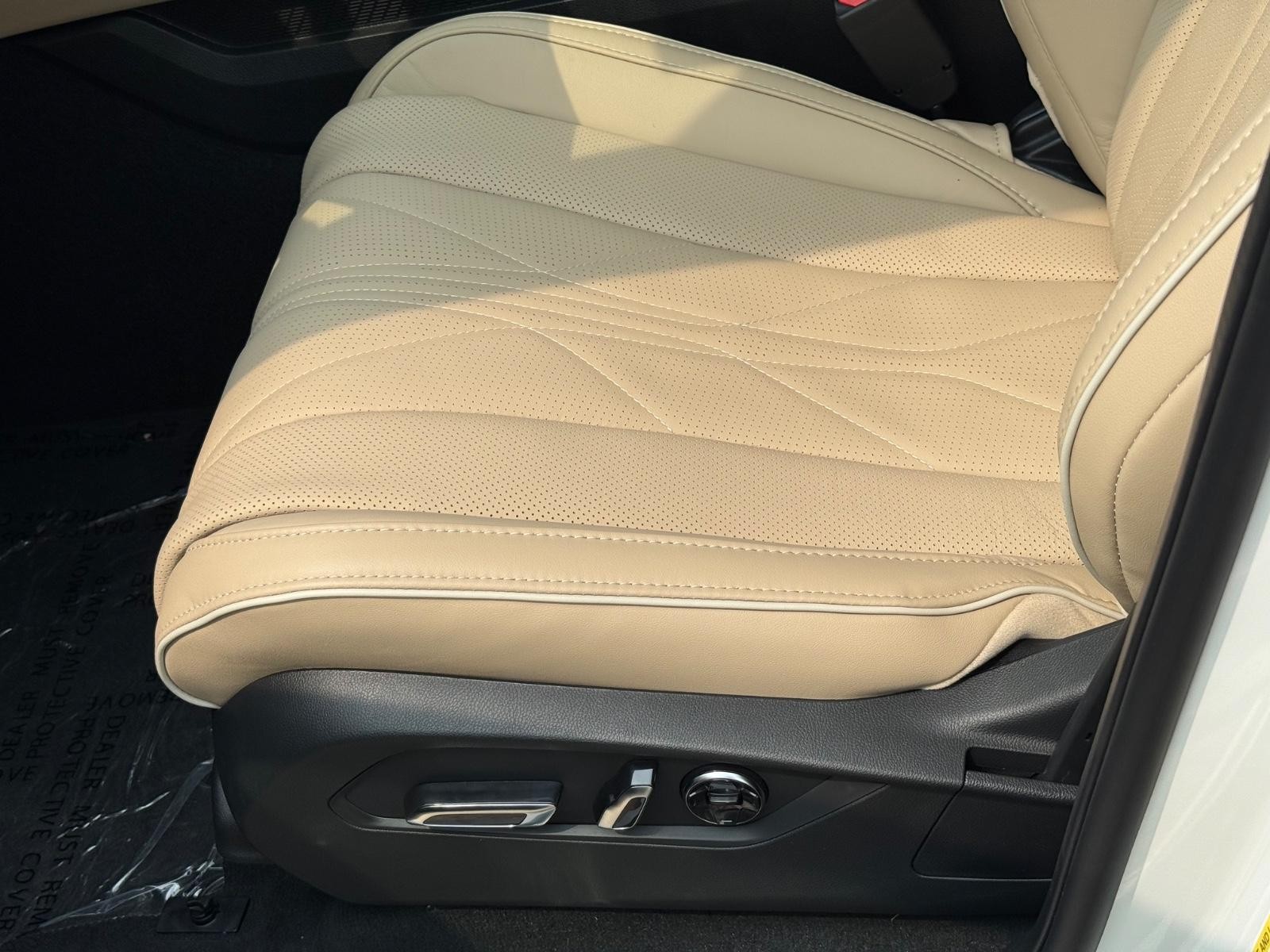 Acura MDX Vehicle Image 17