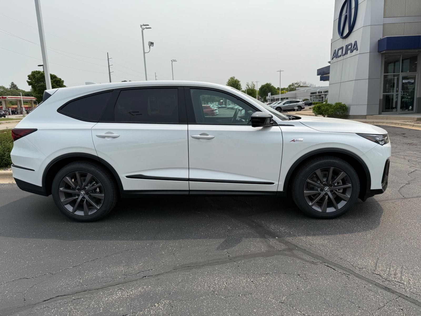 Acura MDX Vehicle Image 02