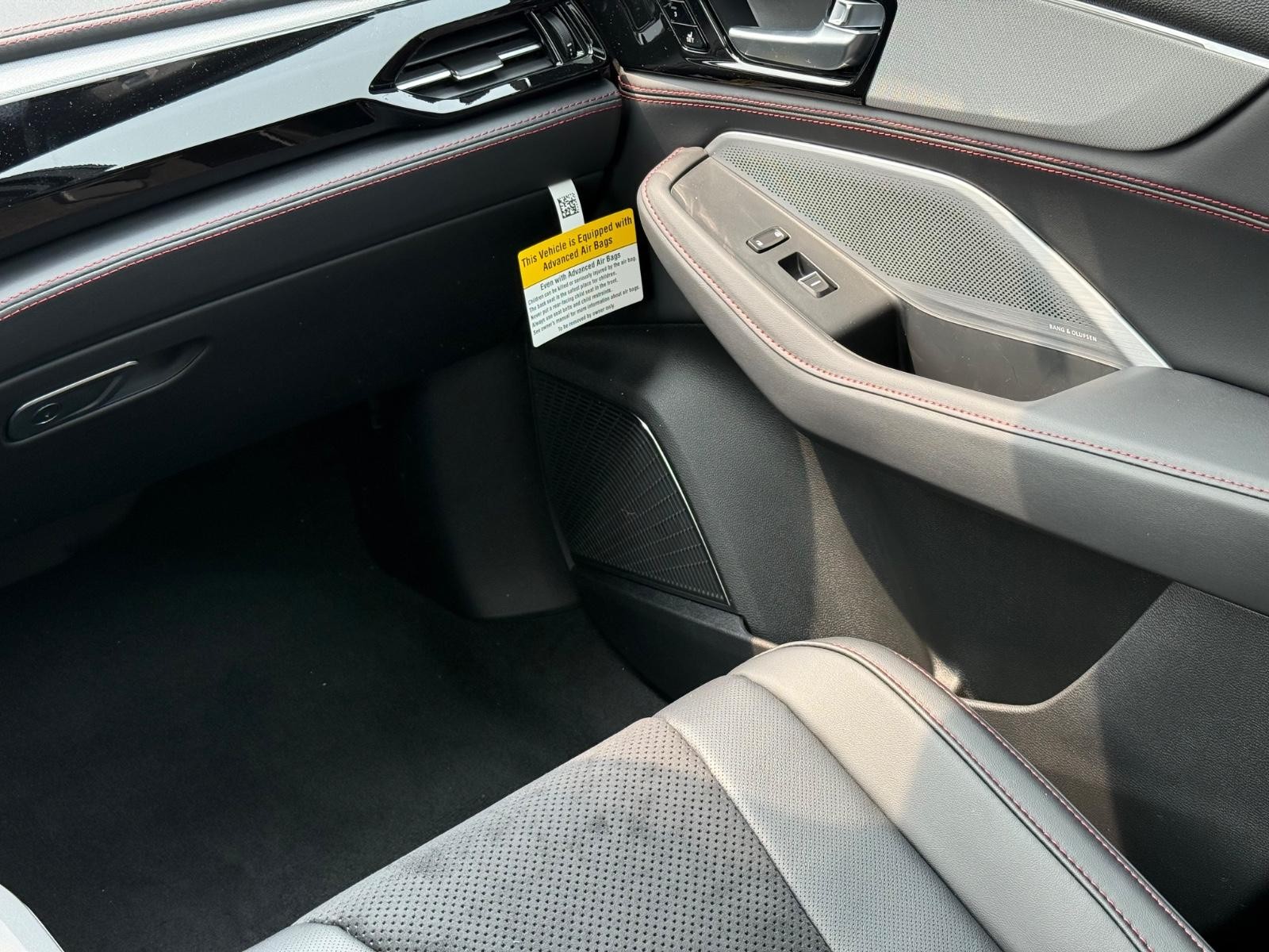 Acura MDX Vehicle Image 10